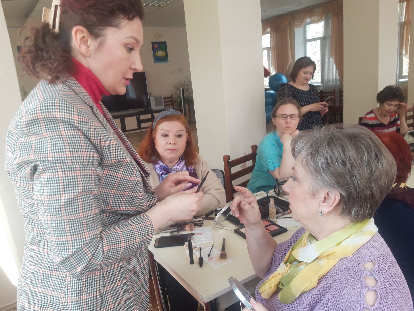 помощь людям, доброе дело, искусство,