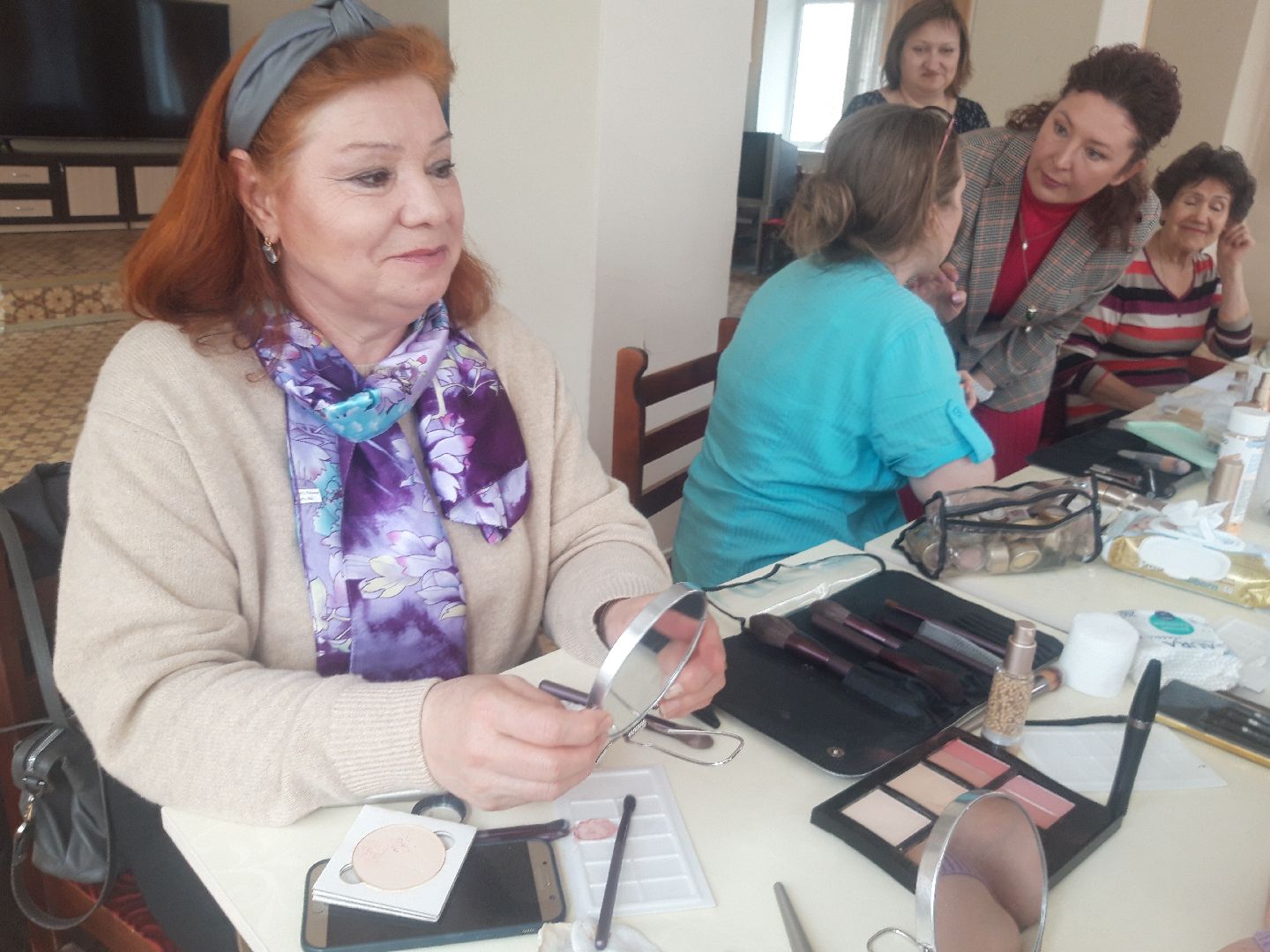 помощь людям, доброе дело, искусство,