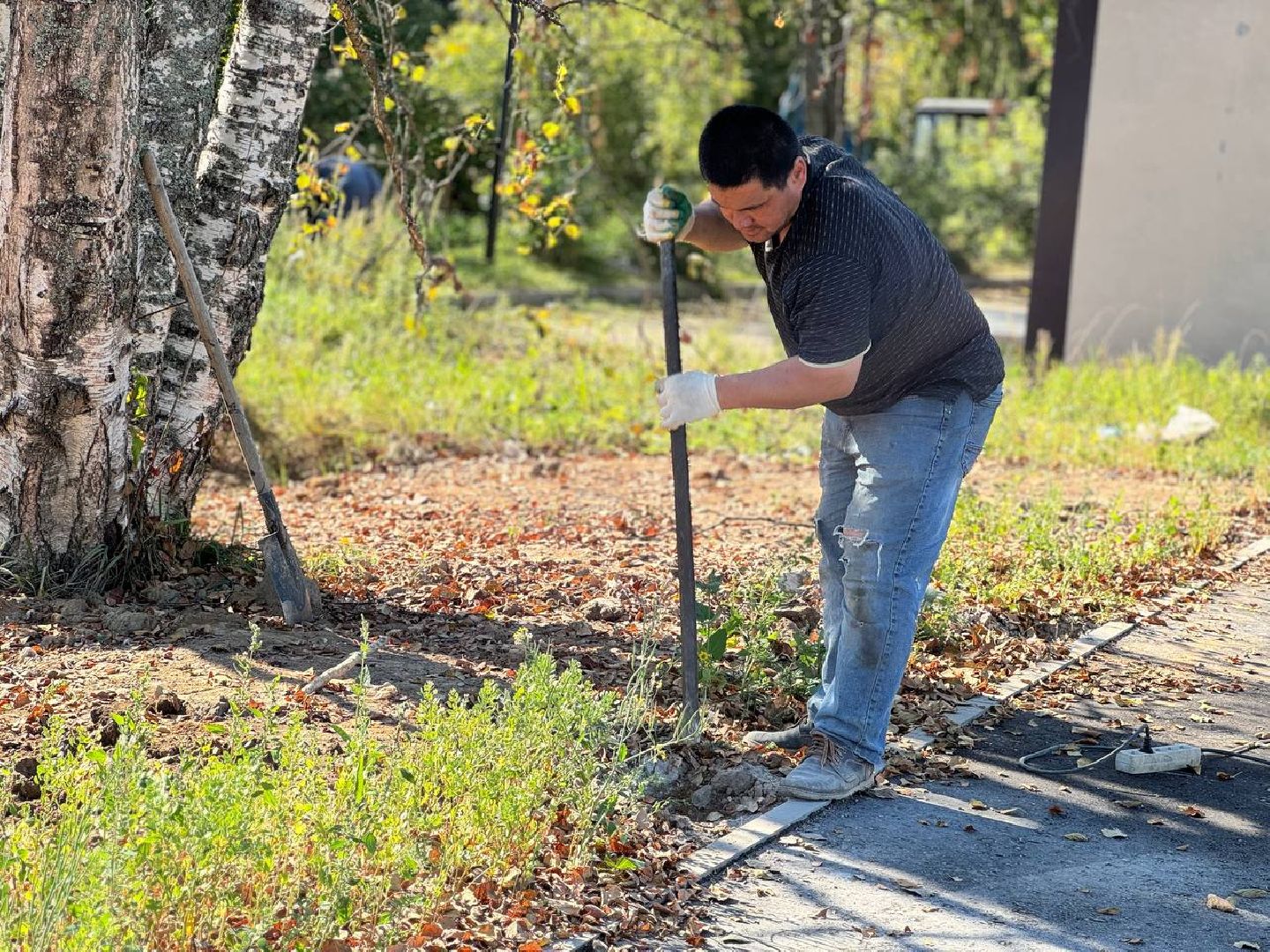 ограждение, городской округ восход, бригада рабочих, футбольное поле,