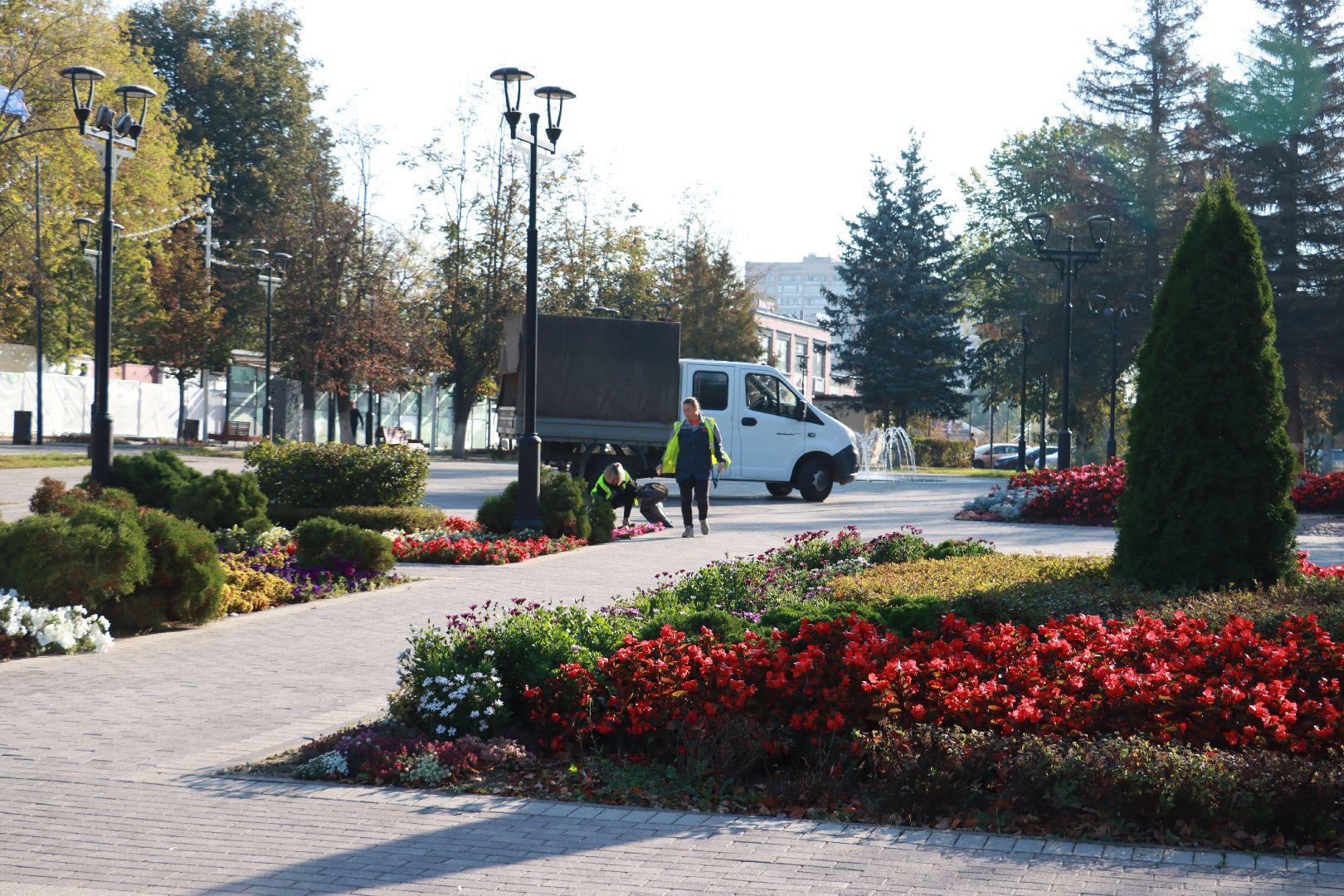 озеленение, цветочные клумбы, скверы,