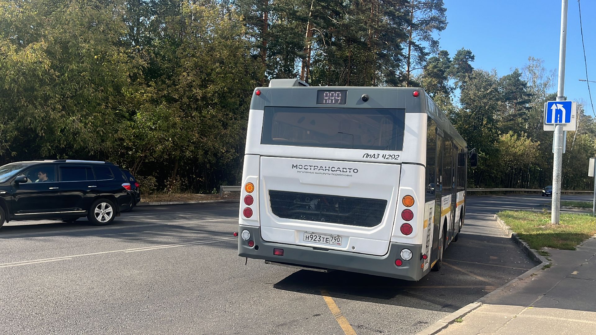 автобус, автобусный парк, автобусный маршрут,