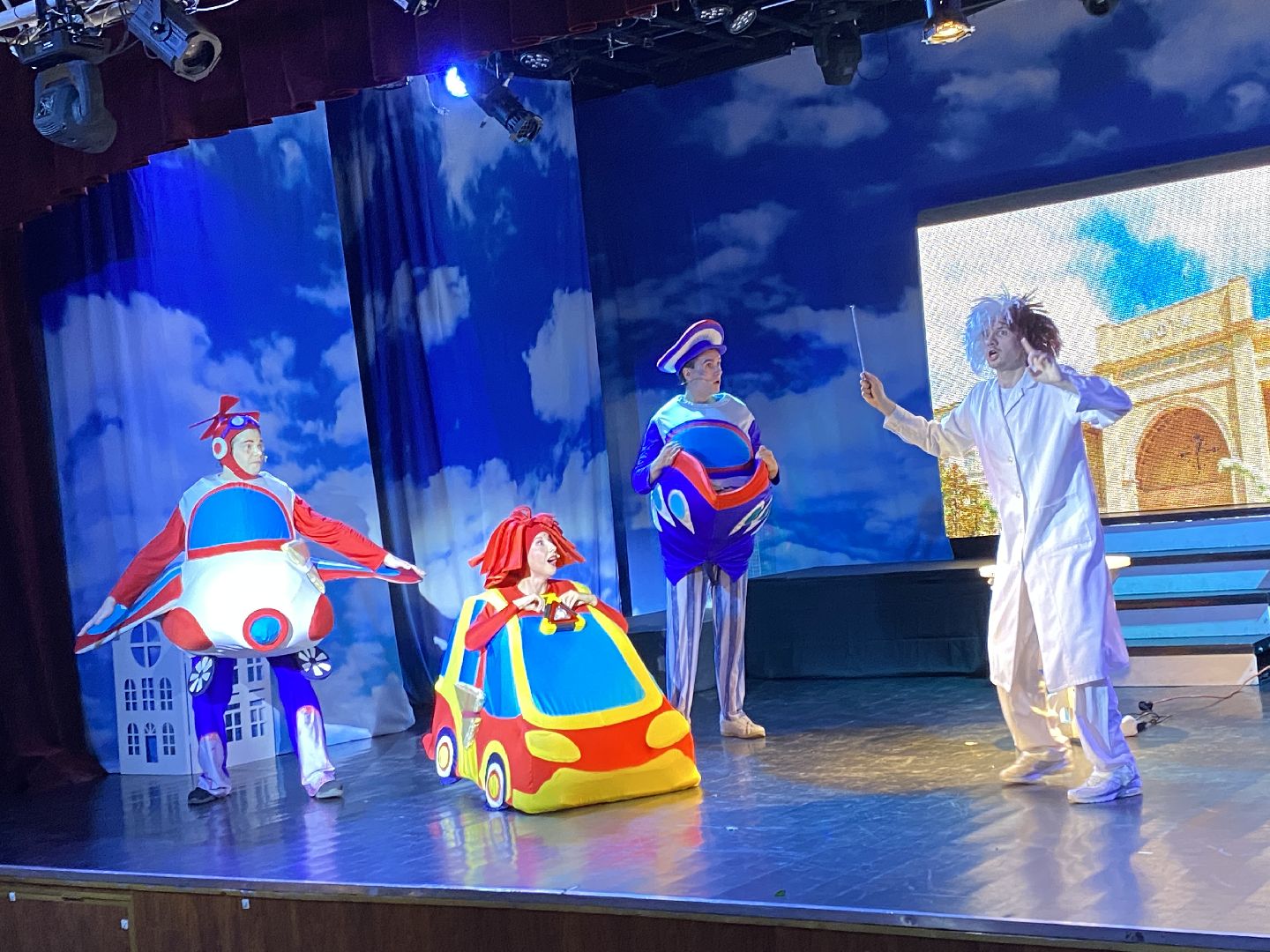 долгопрудный, 34 театральный сезон, долгопрудненский театр город, юные зрители, сво,