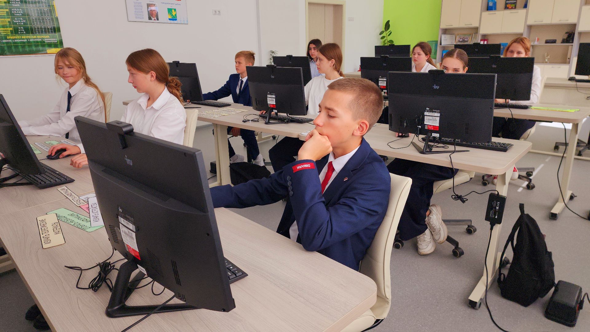 шатура, образование, образование в подмосковье, молодая учительница, молодой специалист, михаил мартыненко, культурная шатура,