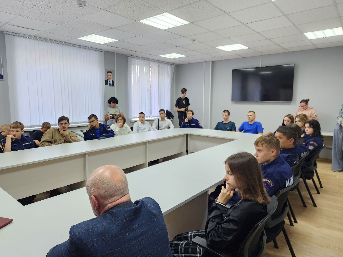 общество, жители, ногинск, школьники, молодежный центр, боец сво, диалоги с героями,