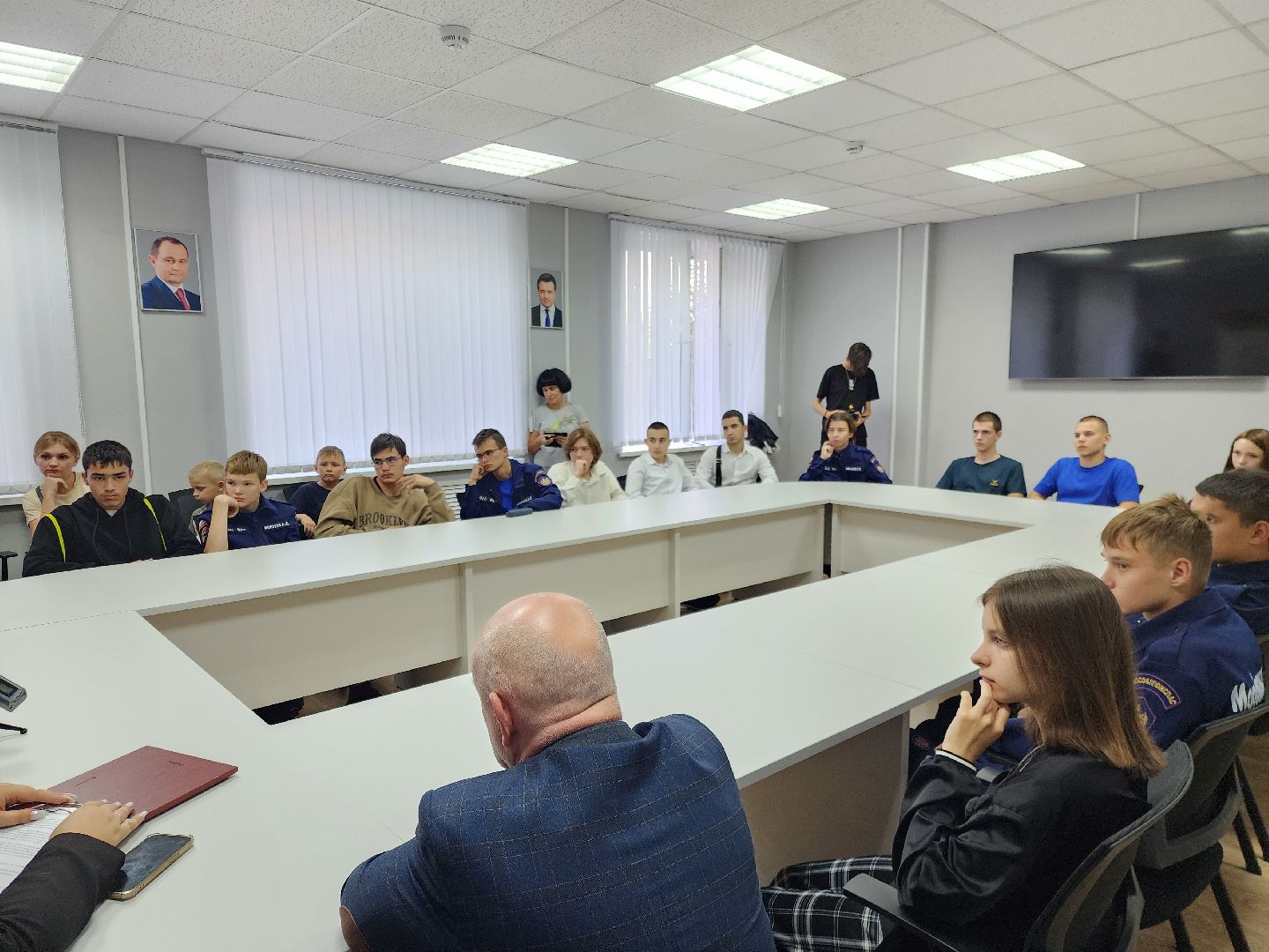 общество, жители, ногинск, школьники, молодежный центр, боец сво, диалоги с героями,