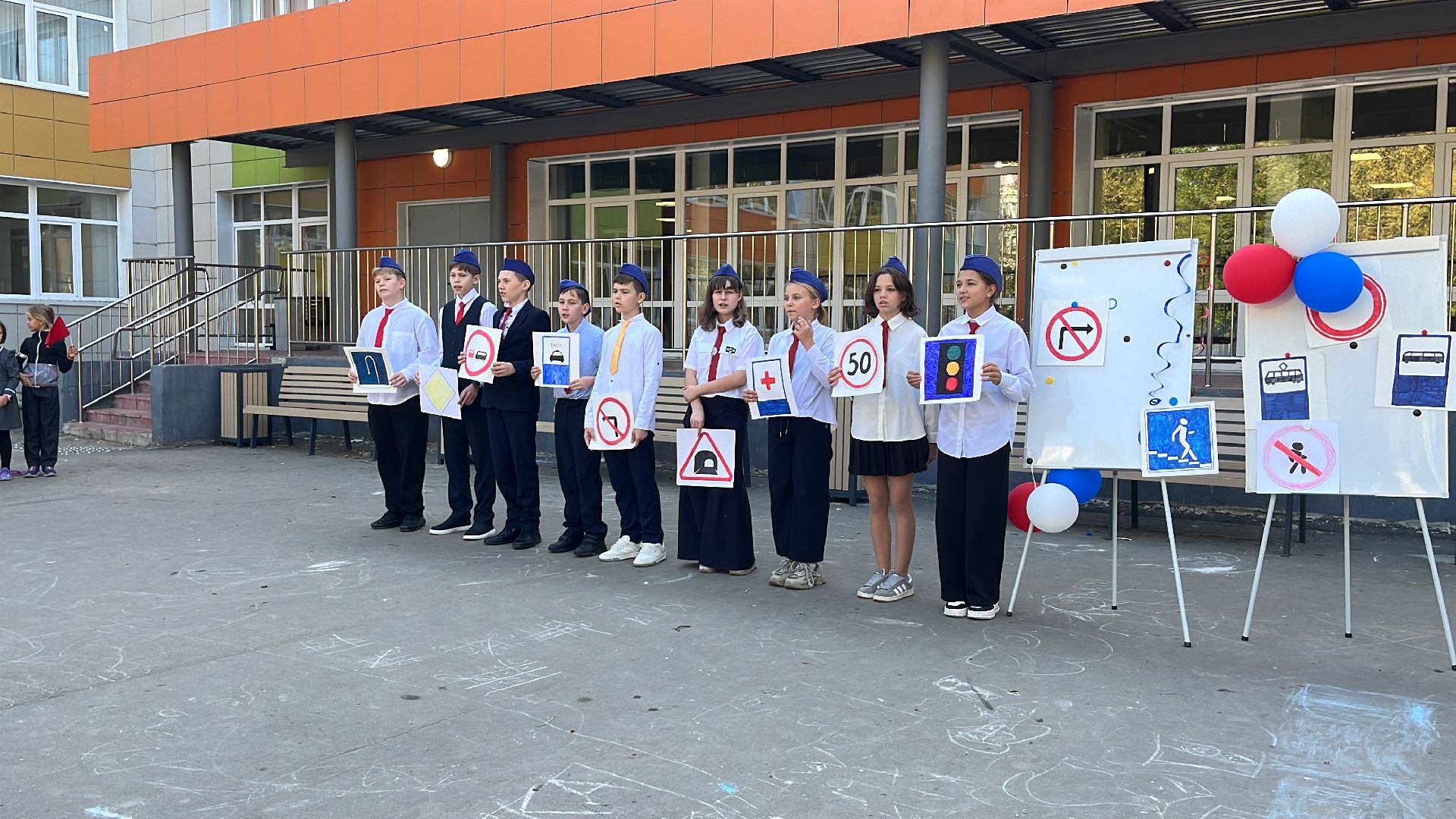 гибдд, госавтоинспекторы, госавтоинспекция, дети, школа, школьники, день безопасности, День безопасности дорожного движения,