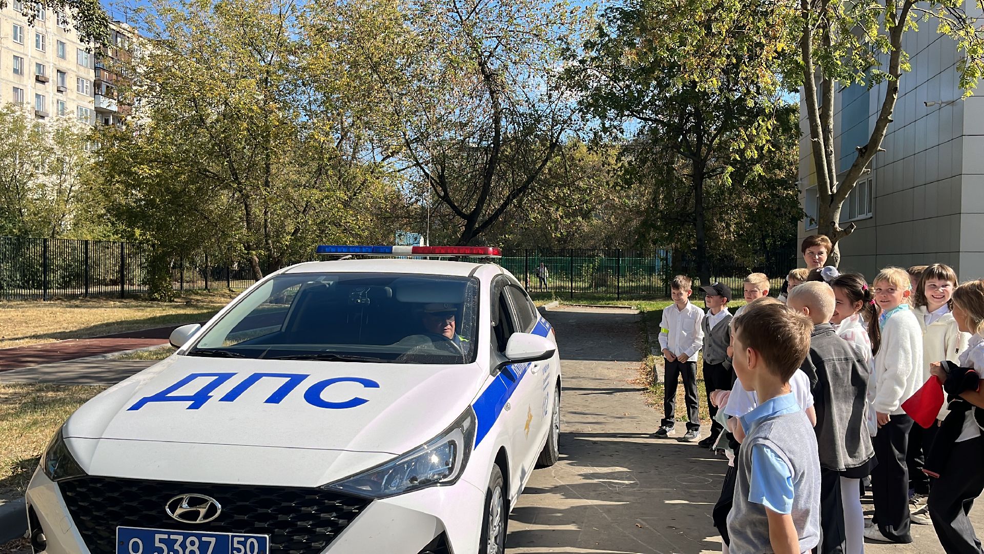 гибдд, госавтоинспекторы, госавтоинспекция, дети, школа, школьники, день безопасности, День безопасности дорожного движения,