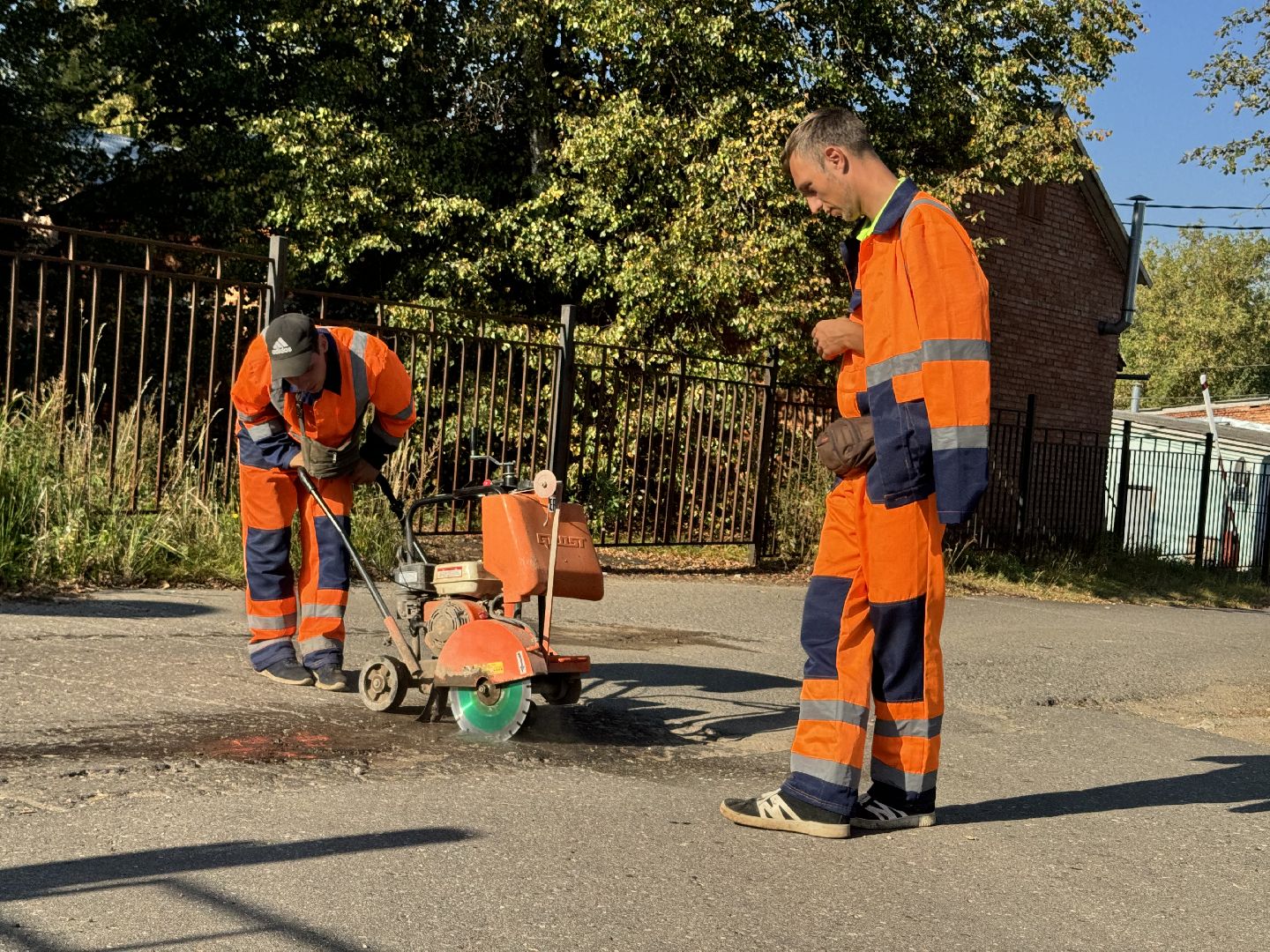 шаховская, ямочный ремонт, ямочный ремонт дорог, коммунальная служба,