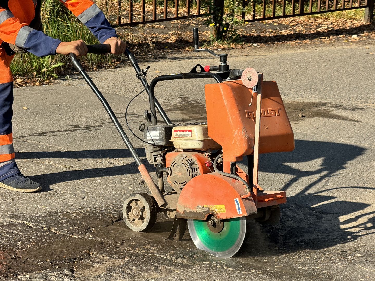 шаховская, ямочный ремонт, ямочный ремонт дорог, коммунальная служба,