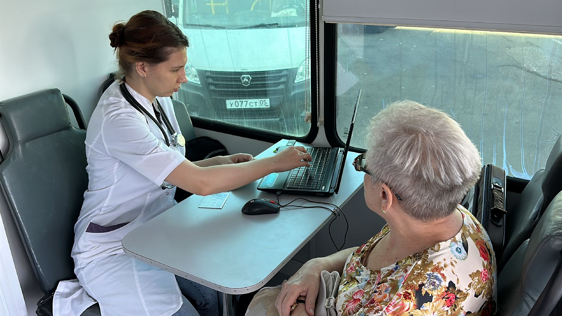 Клин, общество, медицина, врачи, вакцинация от гриппа,