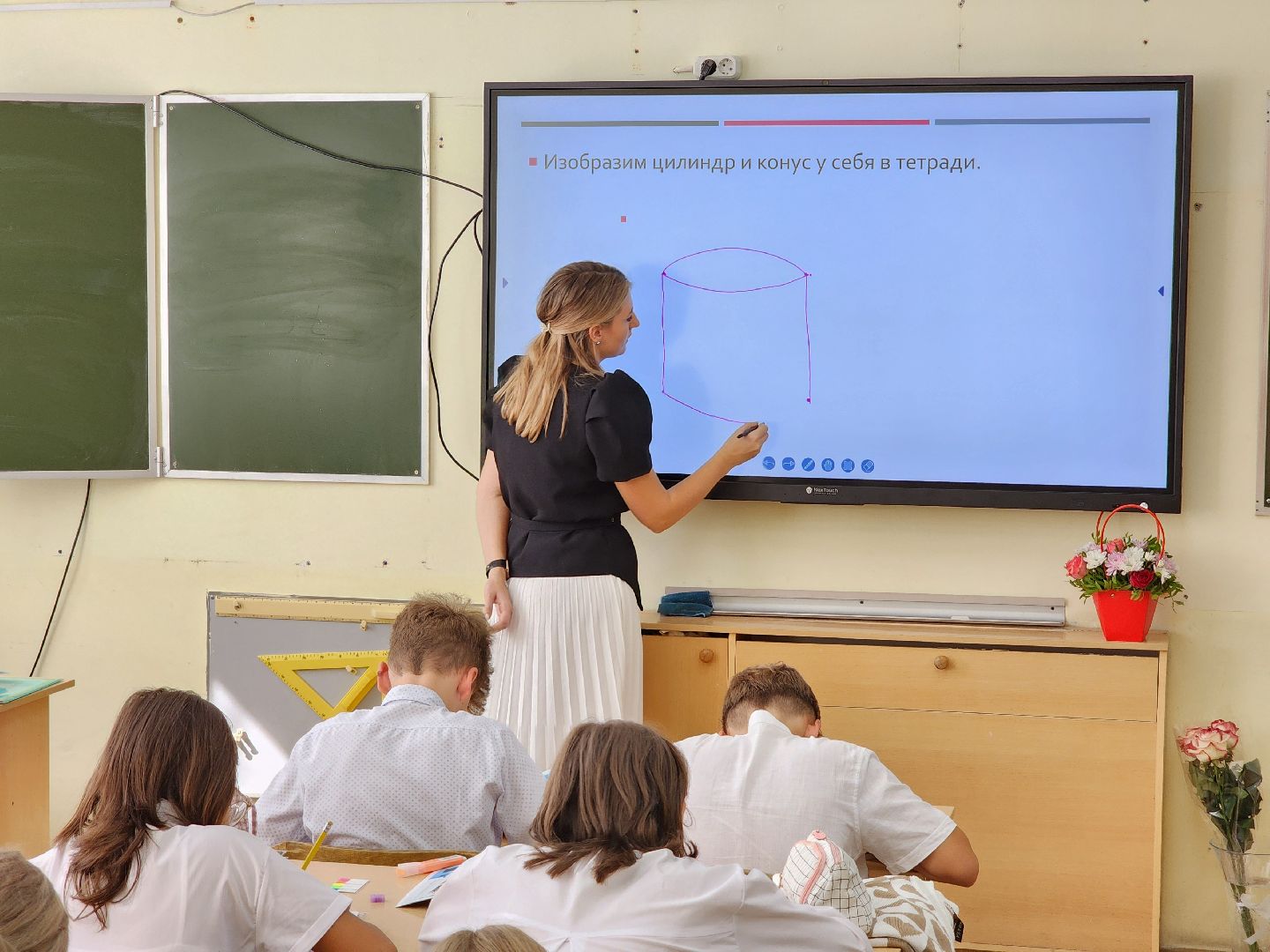 Чехов, школа 3, новый учитель, преподаватель математики, Анастасия Гроза, биография, целевое обучение, целевое направление, глава округа михаил собакин, меры поддержки, помощь молодым педагогам,