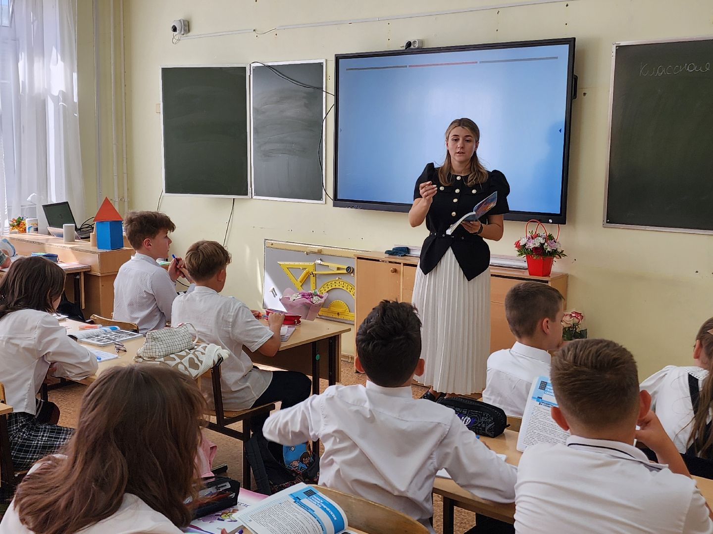 Чехов, школа 3, новый учитель, преподаватель математики, Анастасия Гроза, биография, целевое обучение, целевое направление, глава округа михаил собакин, меры поддержки, помощь молодым педагогам,