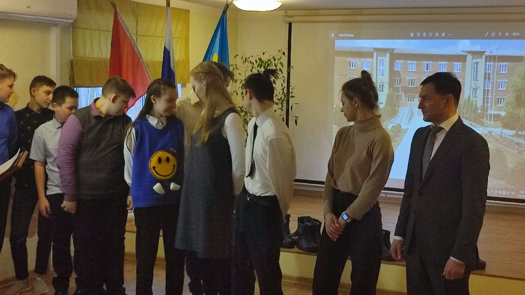 Кашира, общество