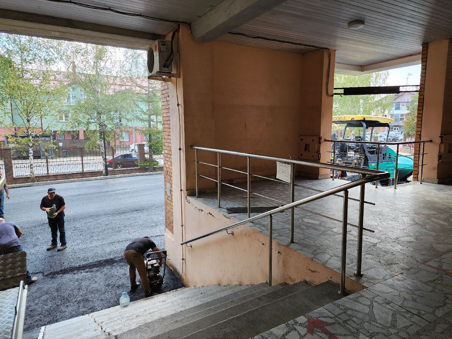 Дубна, Университет Дубна, Благоустройство, укладка асфальта,