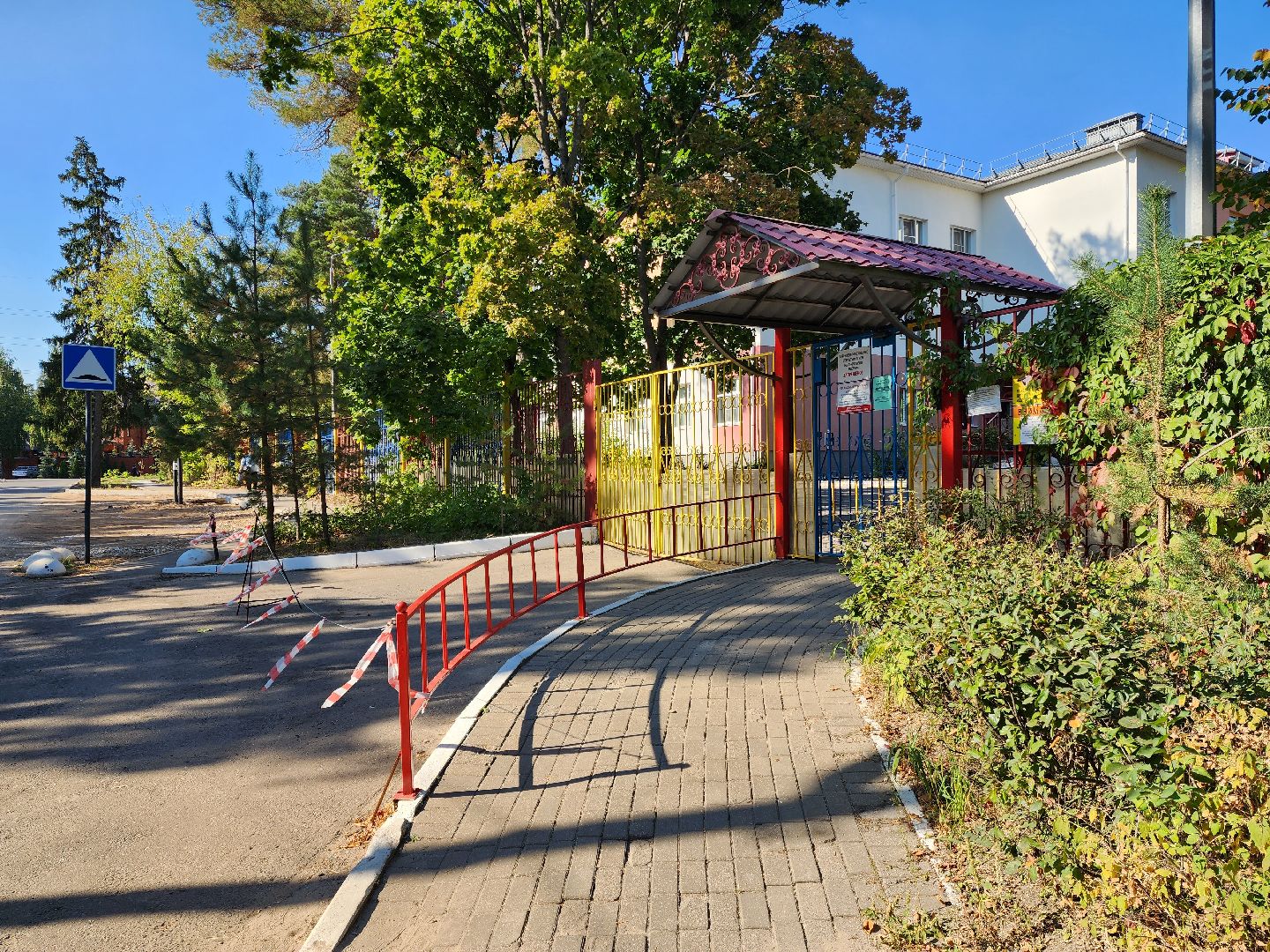 раменское, дороги, пешеходный путь от детского сада к школе,