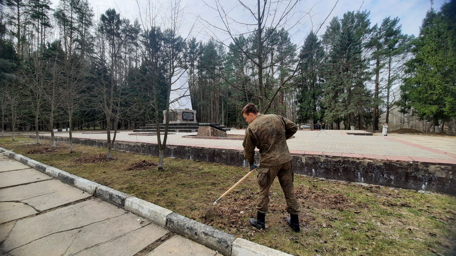 День победы, субботник, Наро-Фоминск, воинские захоронения