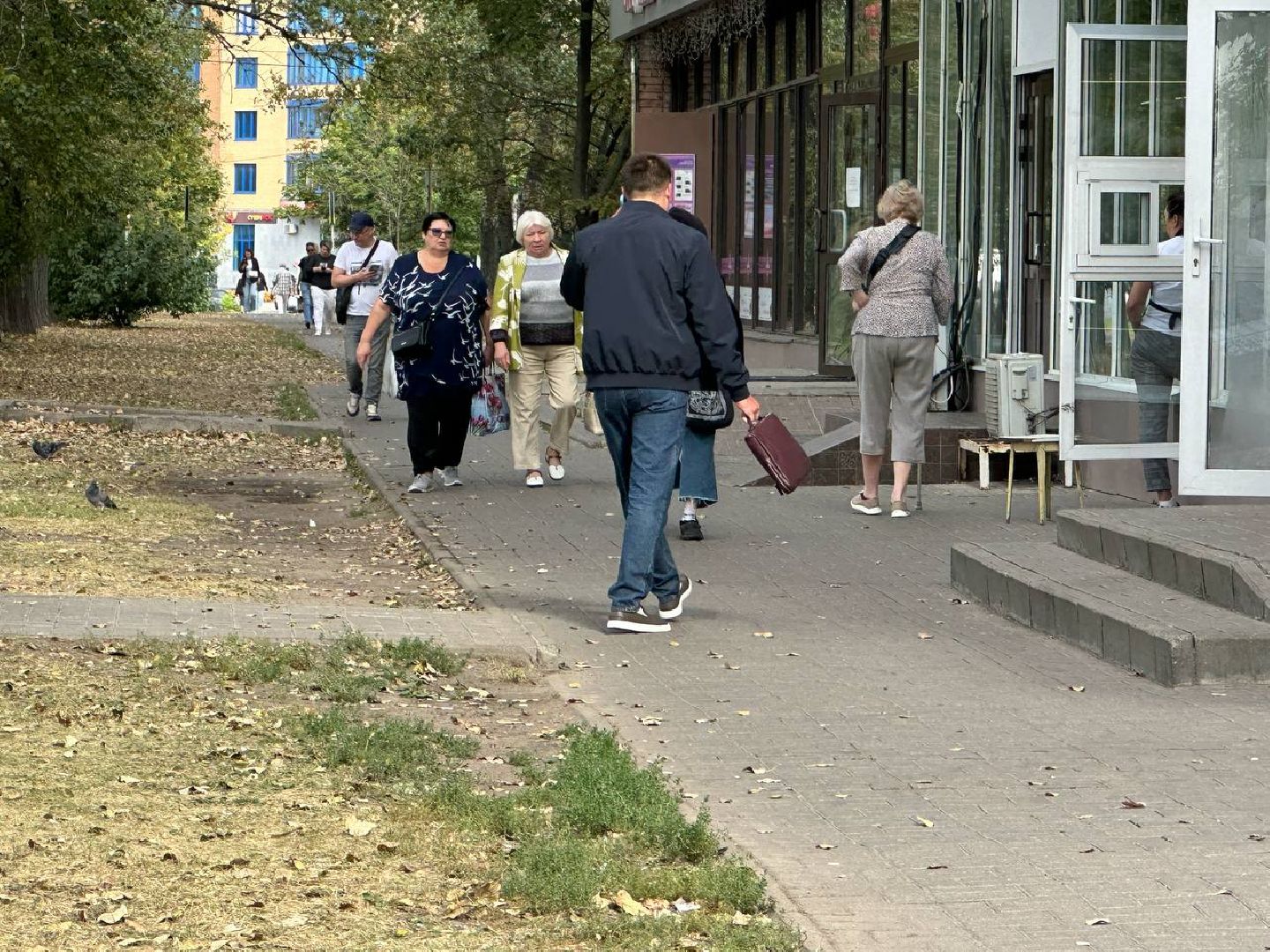 Реутов, выездная администрация, lr мир, вопрос, ответ, пешком, пешком по реутову, тротуары, ремонт тротуаров,