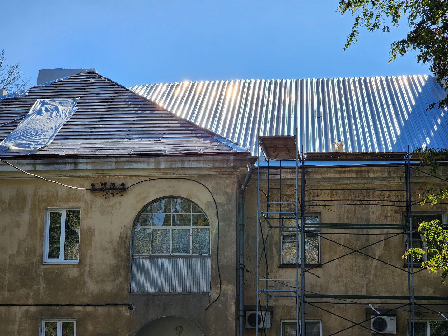 Чехов, улица Ильича, многоквартирный дом, МКД, ремонт кровли, реконструкция крыши, гидроизоляция, теплоизоляция, региональная программа Московской области, Фонд капремонта Московской области,