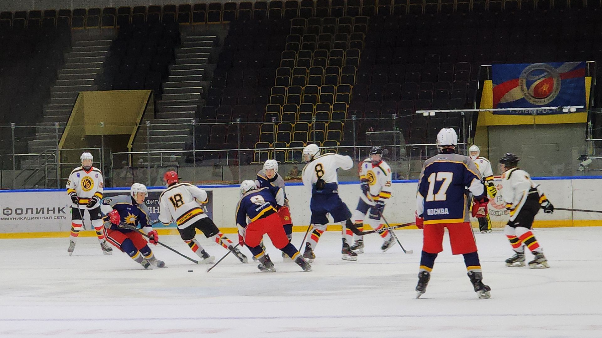 хоккей, спорт, спорт московской области, электросталь, электросталь спортивная, хоккейный клуб, хоккеисты, лдс кристалл,