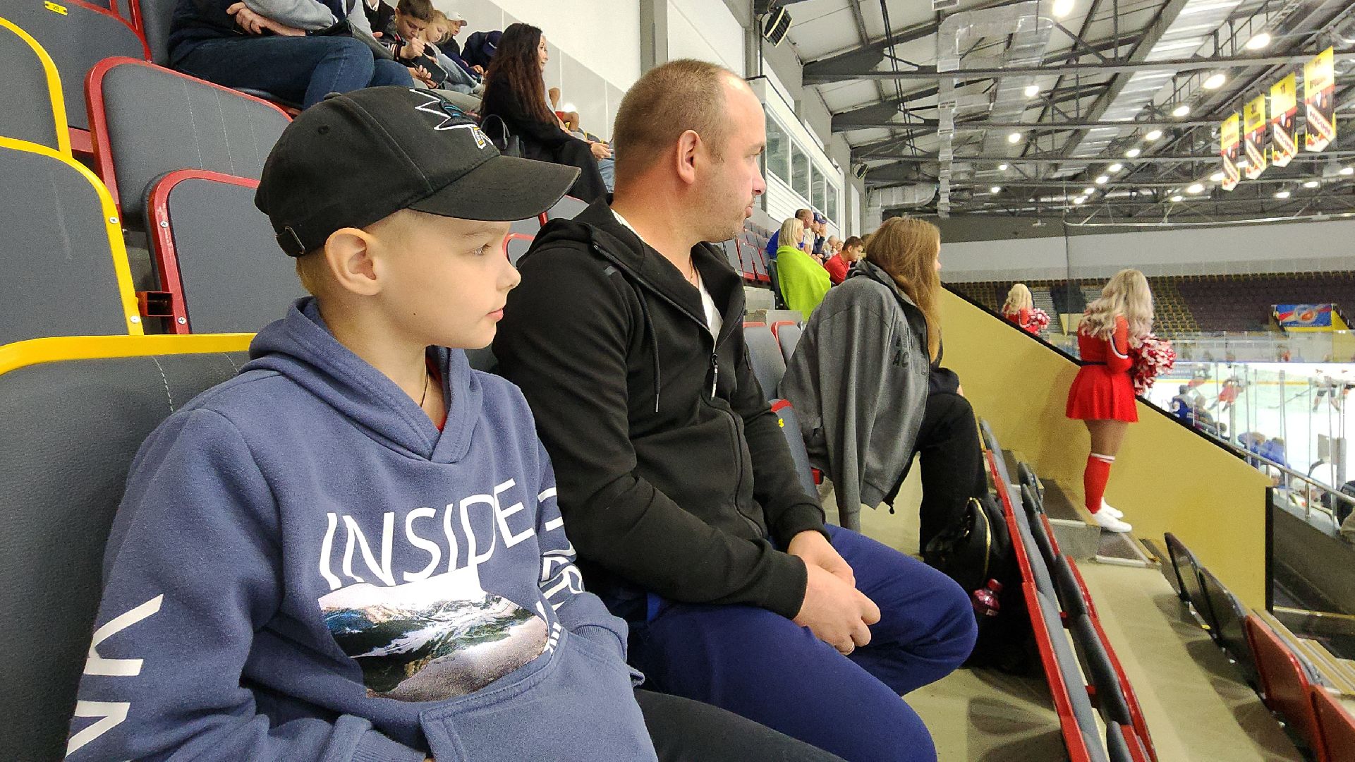 хоккей, спорт, спорт московской области, электросталь, электросталь спортивная, хоккейный клуб, хоккеисты, лдс кристалл,