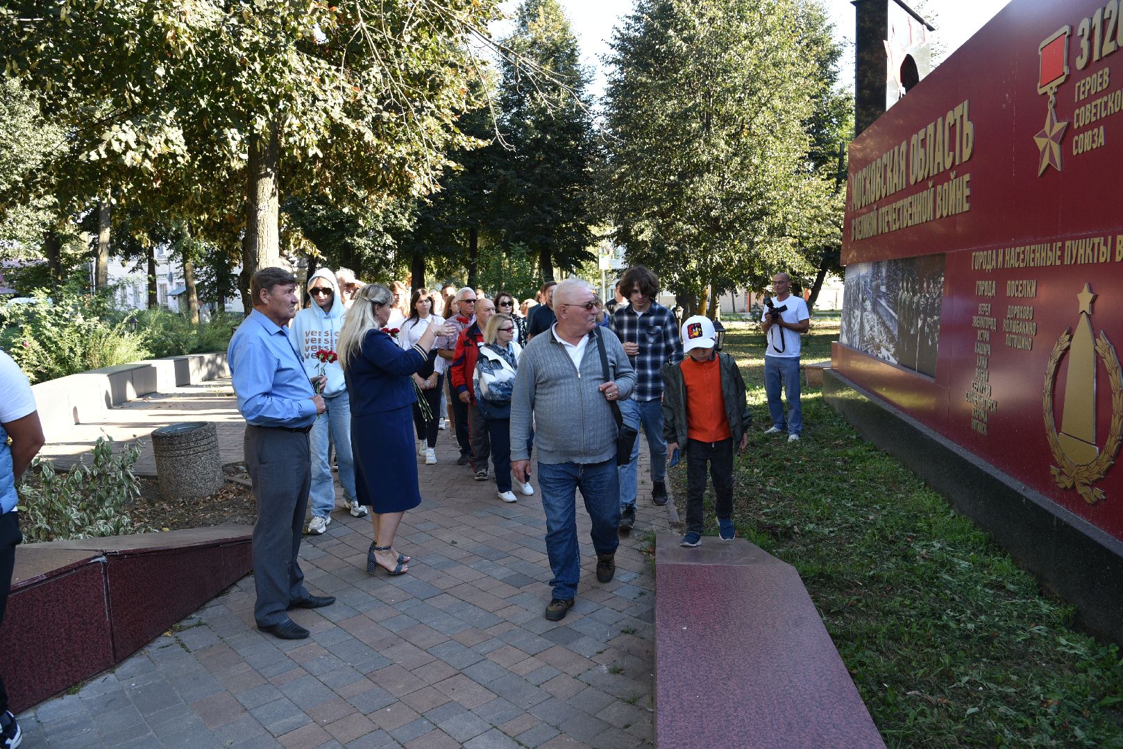 лотошино, великая отечественная война, память войны, памятники,