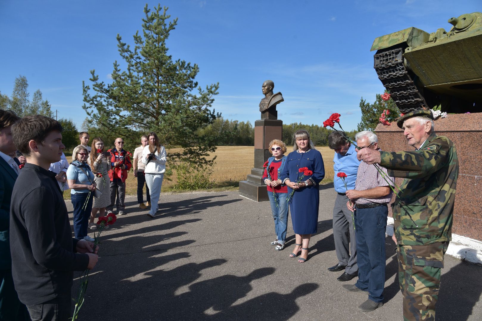 лотошино, великая отечественная война, память войны, памятники,