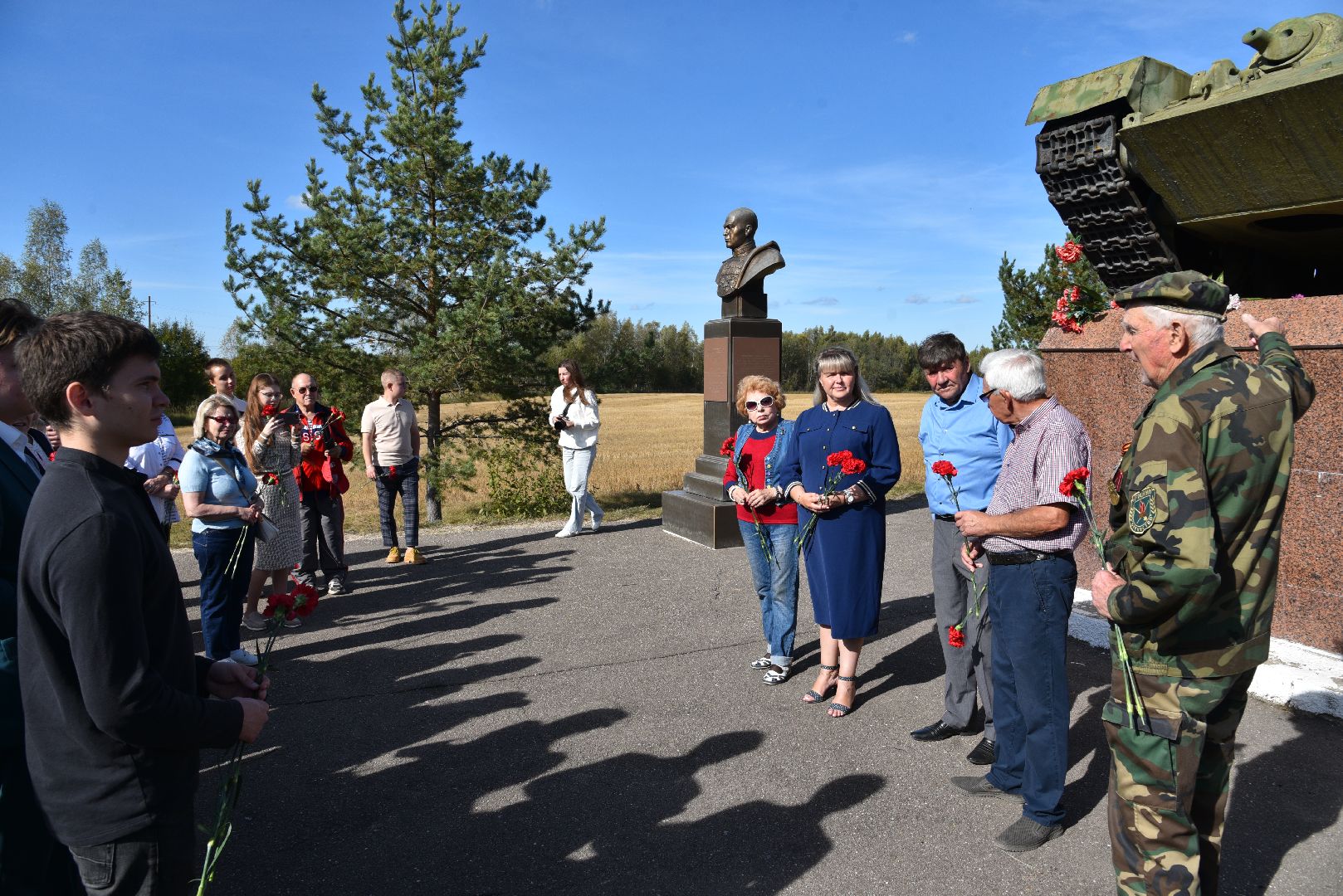 лотошино, великая отечественная война, память войны, памятники,