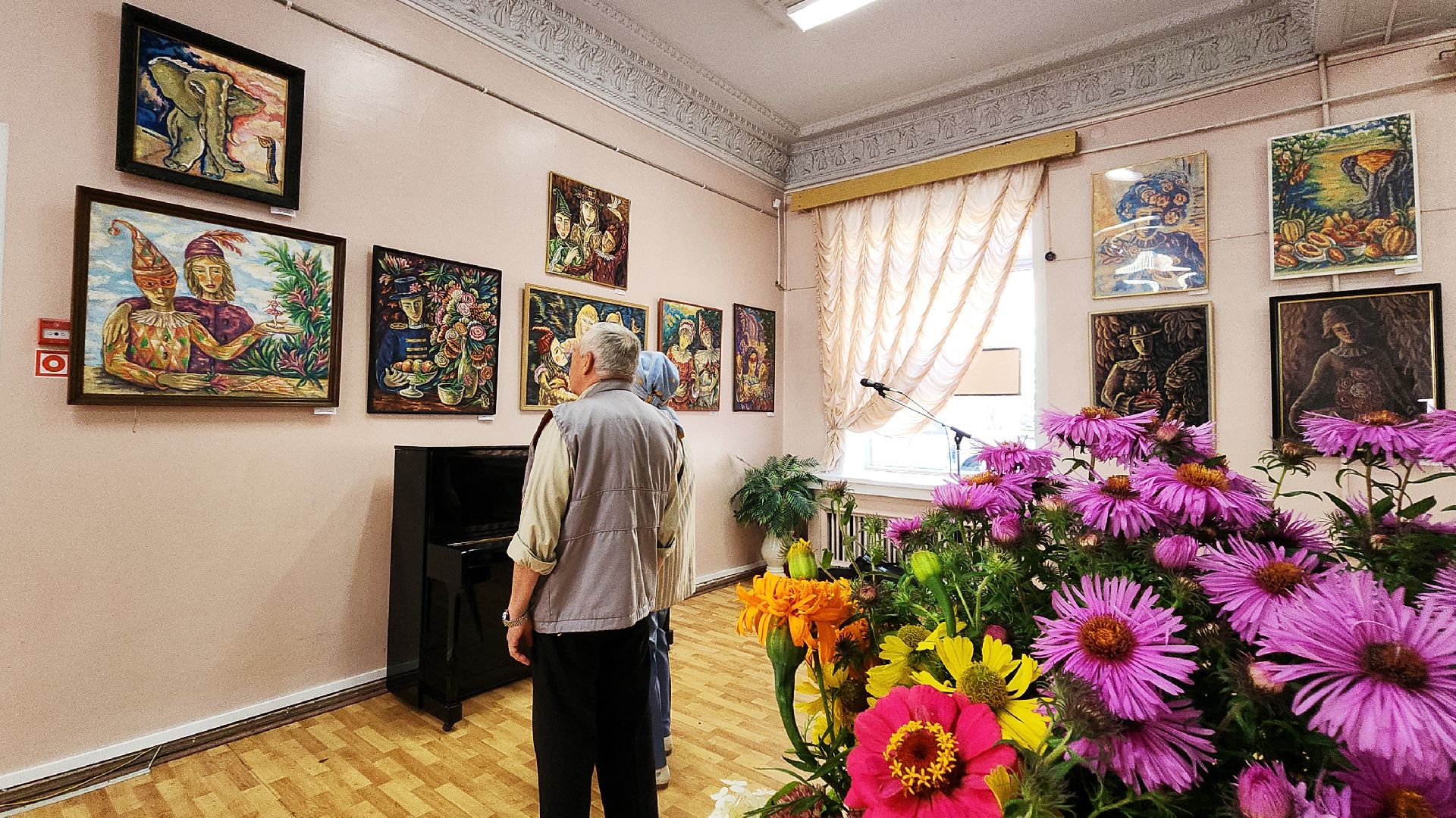 электросталь, выставка, художественная выставка, художник, библиотека, библиотека паустовского, жители города, культура, культура подмосковья,