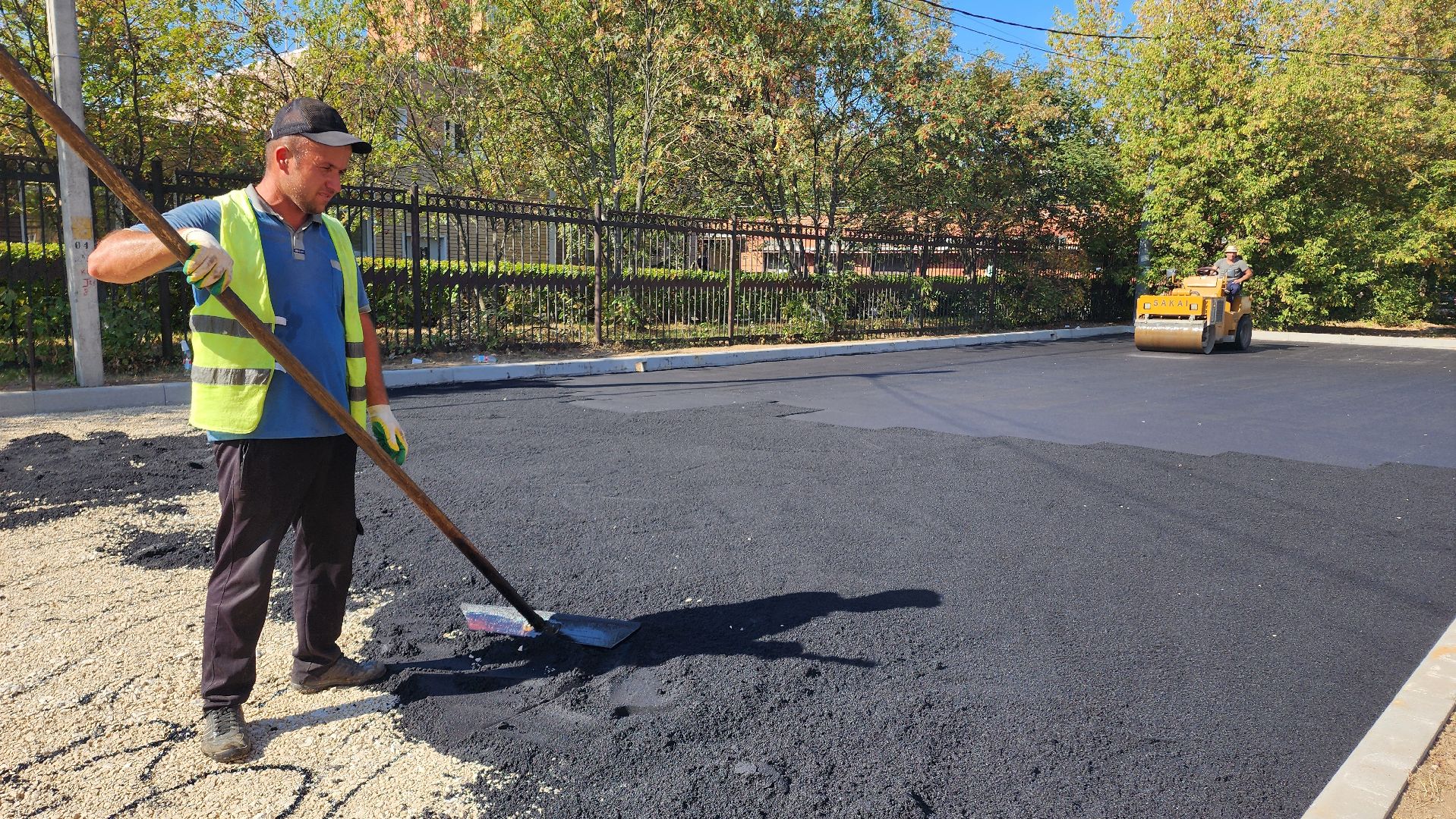 Дороги, Домодедово, Подмосковье, Новый тротуар, Парковка, Благоустройство, асфальт, дорожная служба,