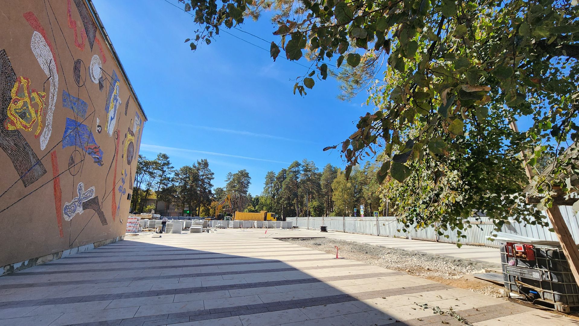 Дк протон, Строительство, Благоустройство, Дом культуры, Площадь у дк,