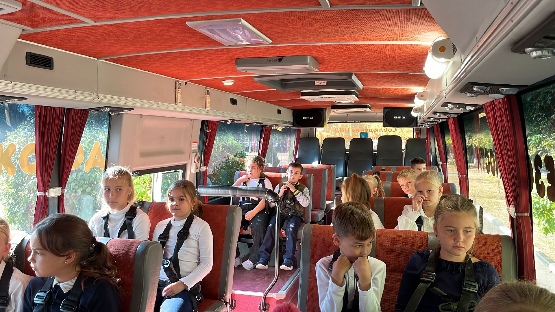 безопасное движение, безопасность, ремень безопасности, автобус,