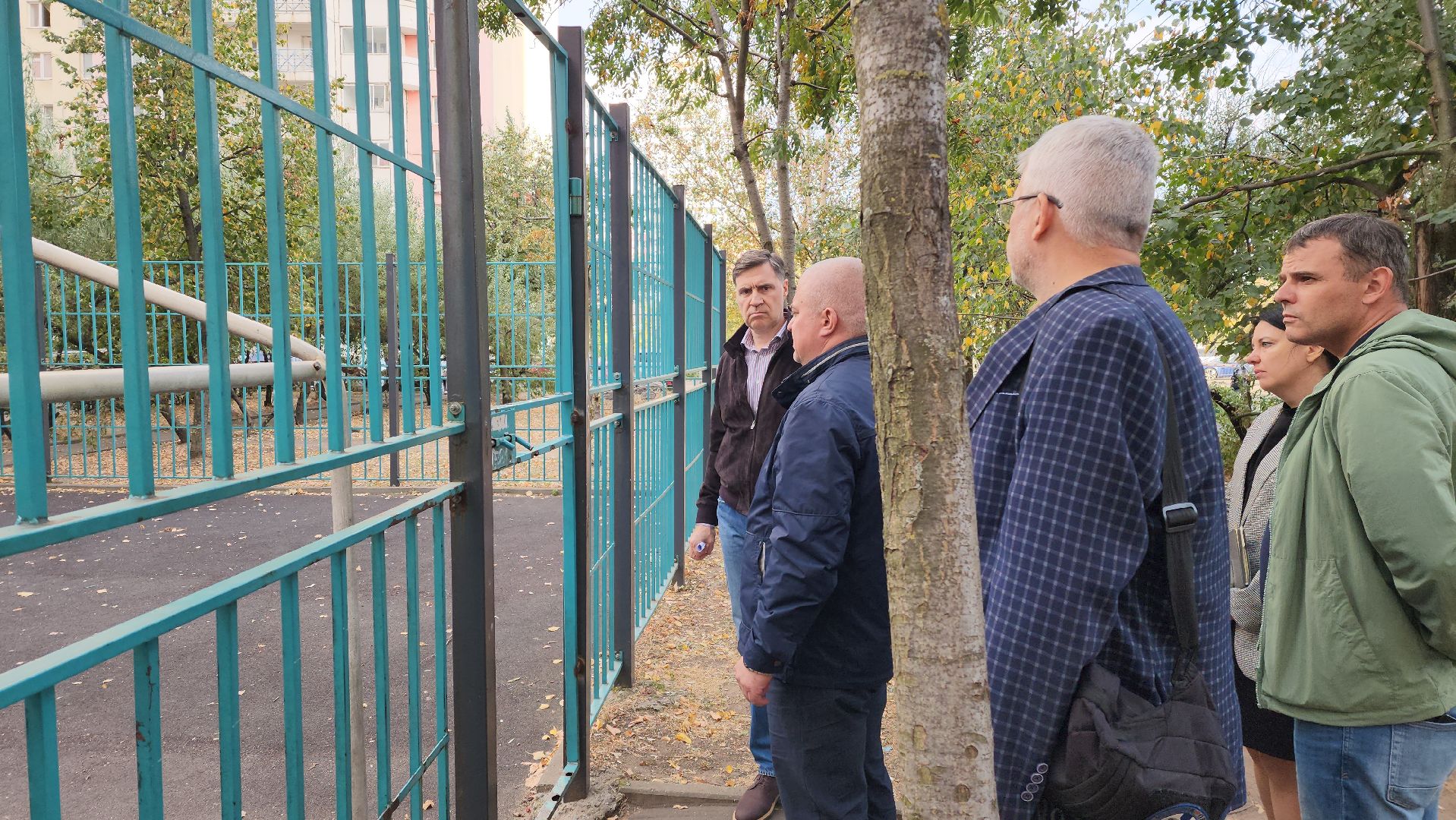 модернизация детских игровых площадок, встреча с жителями,