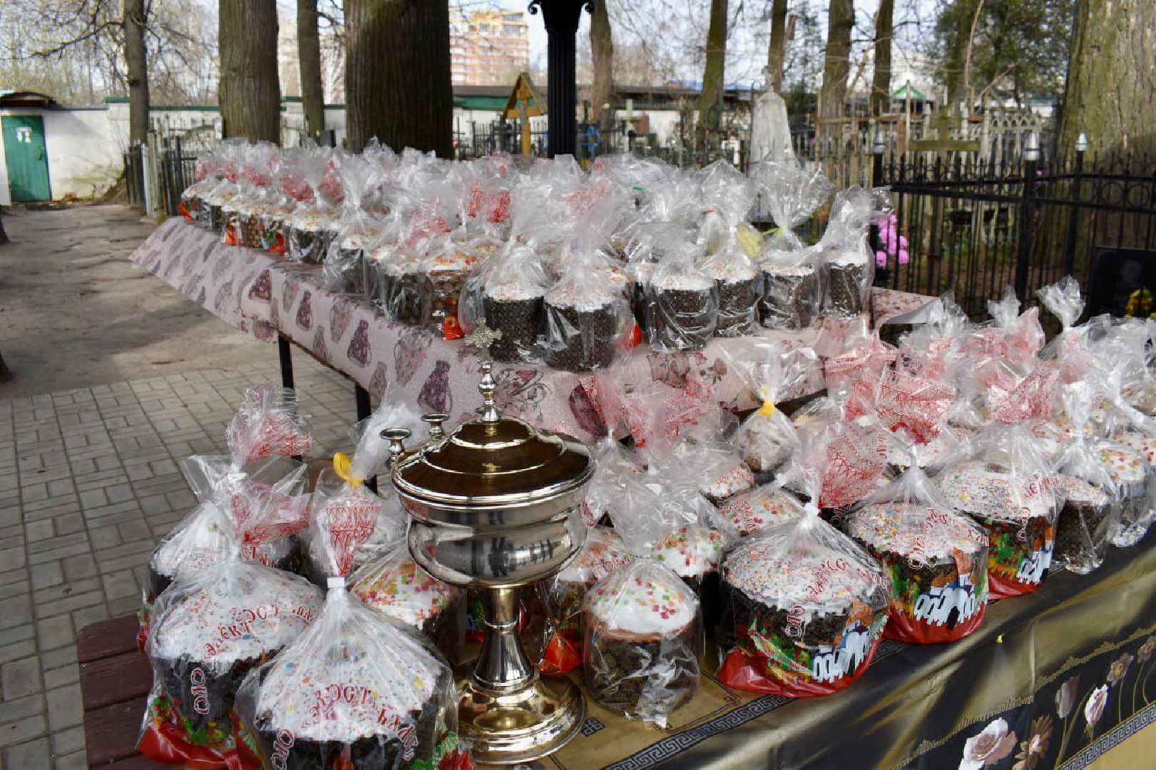 Балашиха, Пасха Христова, куличи, храмы, депутаты, Московская областная дума, Тарас Ефимов