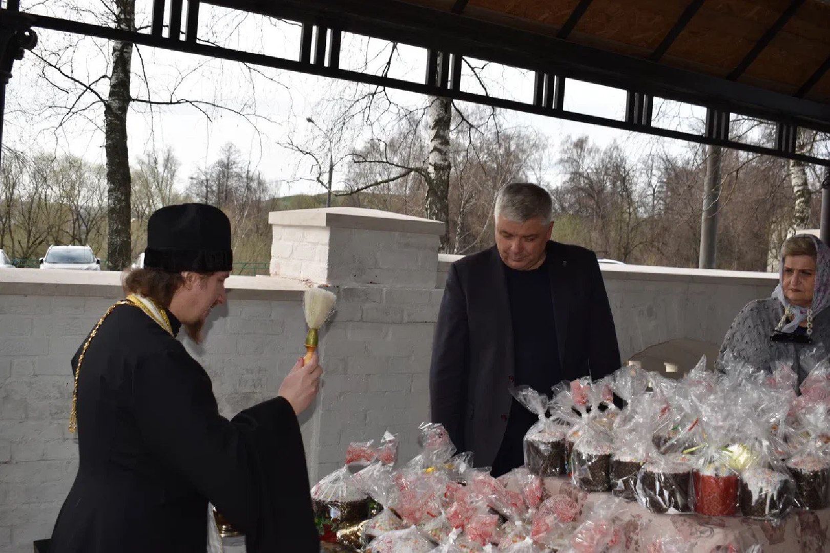 Балашиха, Пасха Христова, куличи, храмы, депутаты, Московская областная дума, Тарас Ефимов
