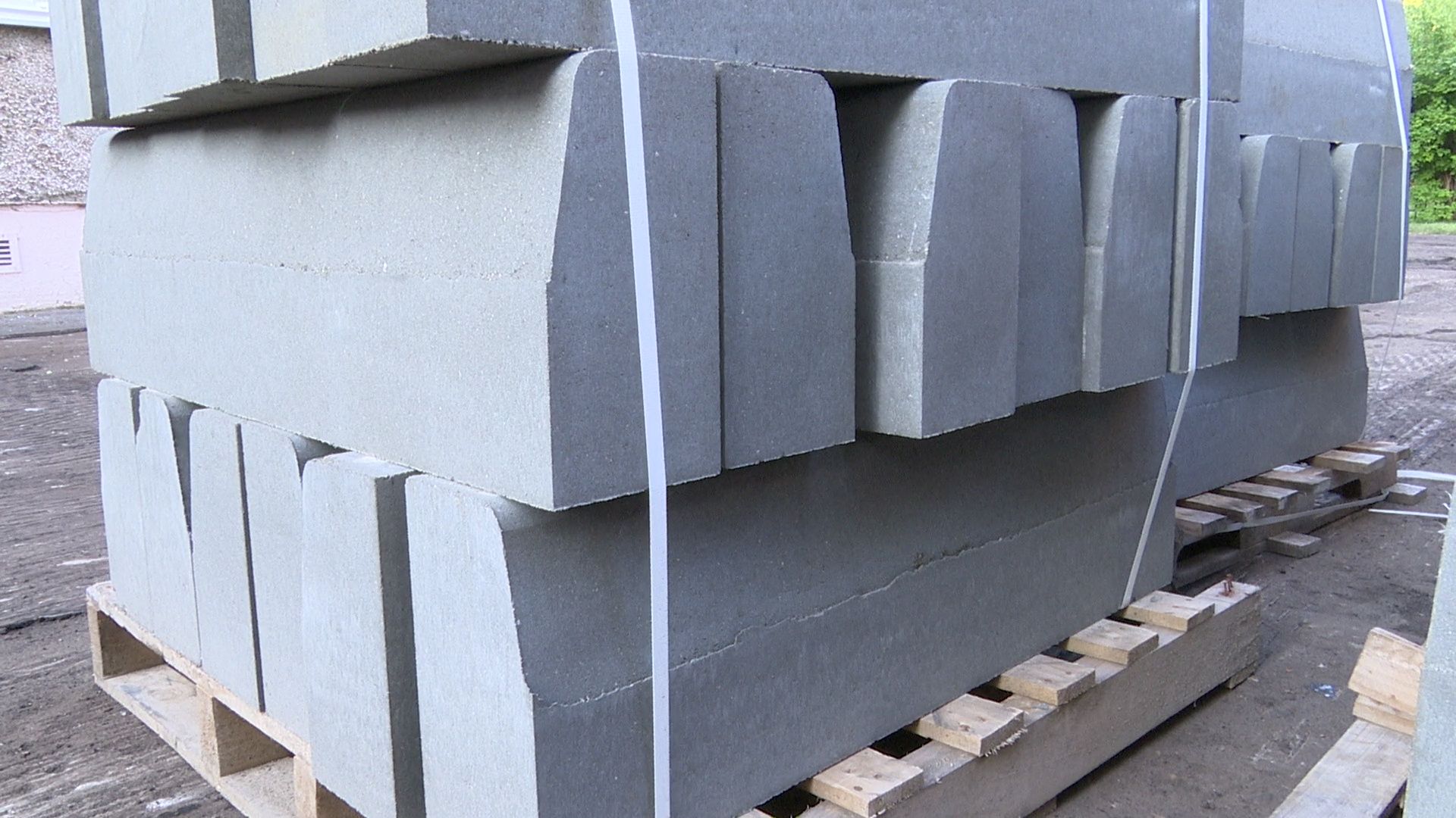 Реутов, жалоба, добродел, школа 6, асфальт, новое полотно, пирог,