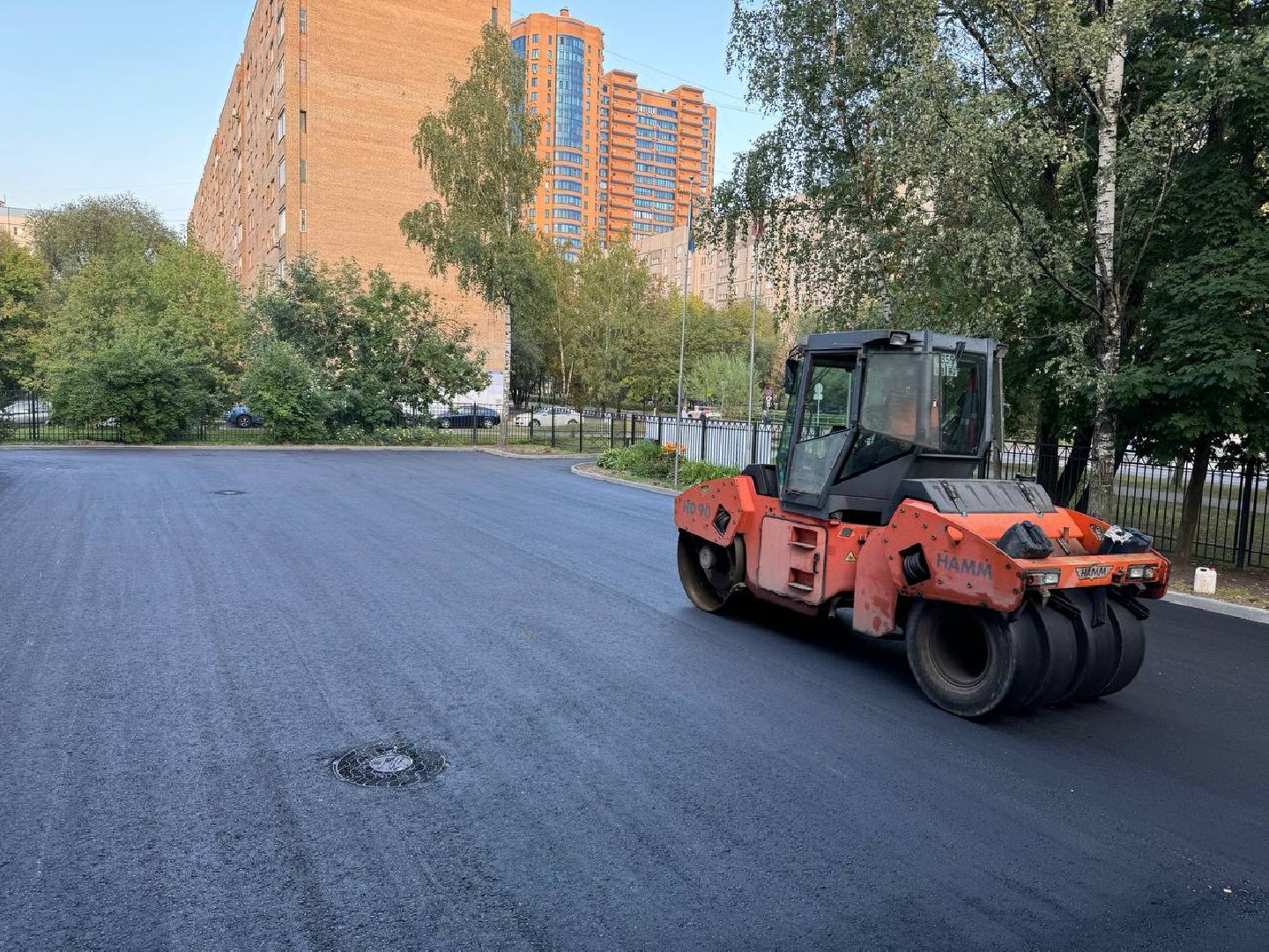 Реутов, жалоба, добродел, школа 6, асфальт, новое полотно, пирог,