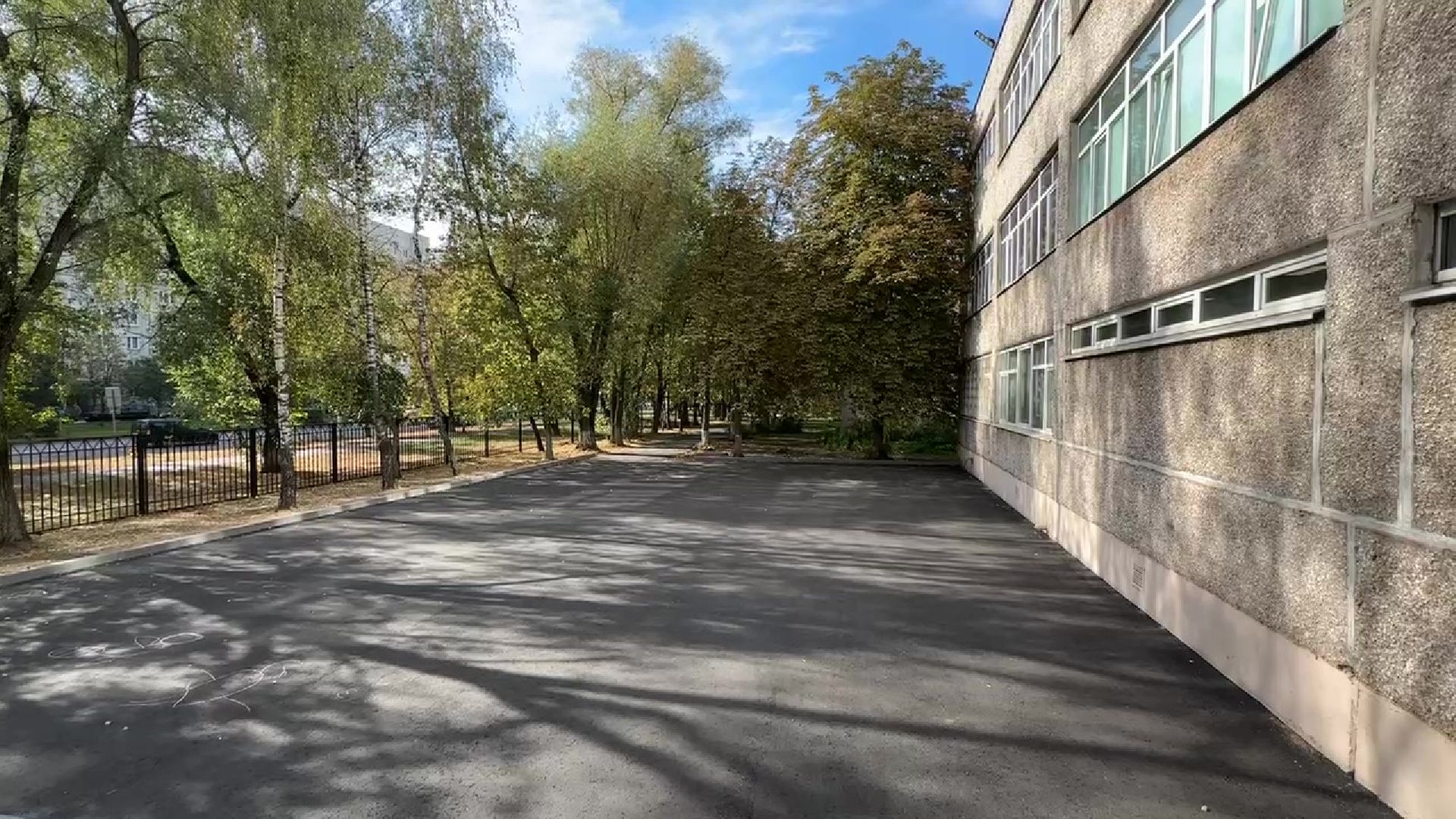 Реутов, жалоба, добродел, школа 6, асфальт, новое полотно, пирог,