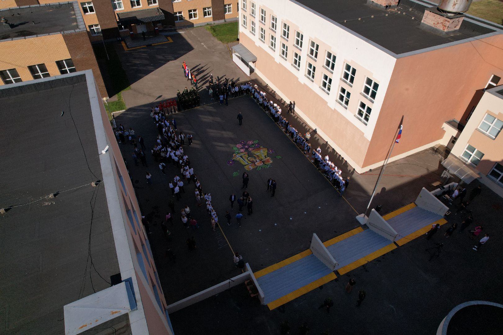 видео с коптера, школа, герой,