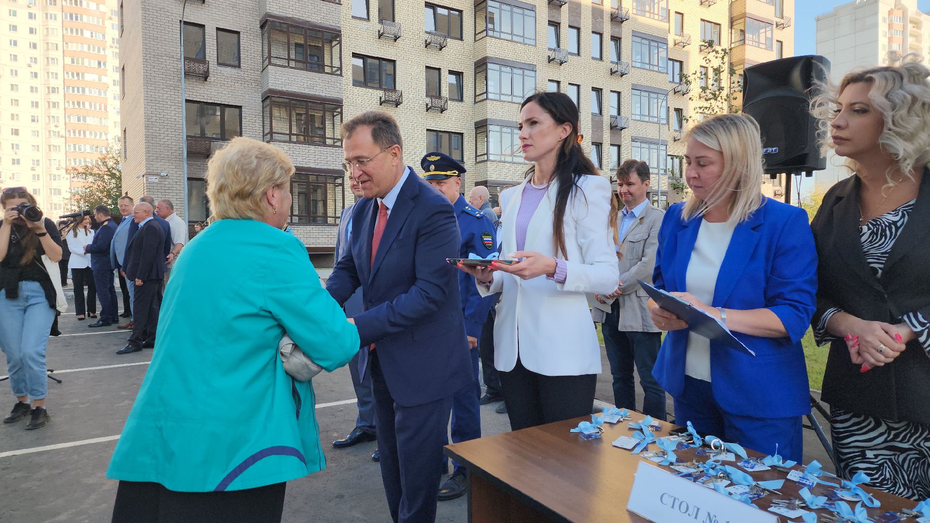 переселение из аварийного жилья, аварийное жилье, вручение ключей переселенцам, Старая Купавна, Богородский городской округ,