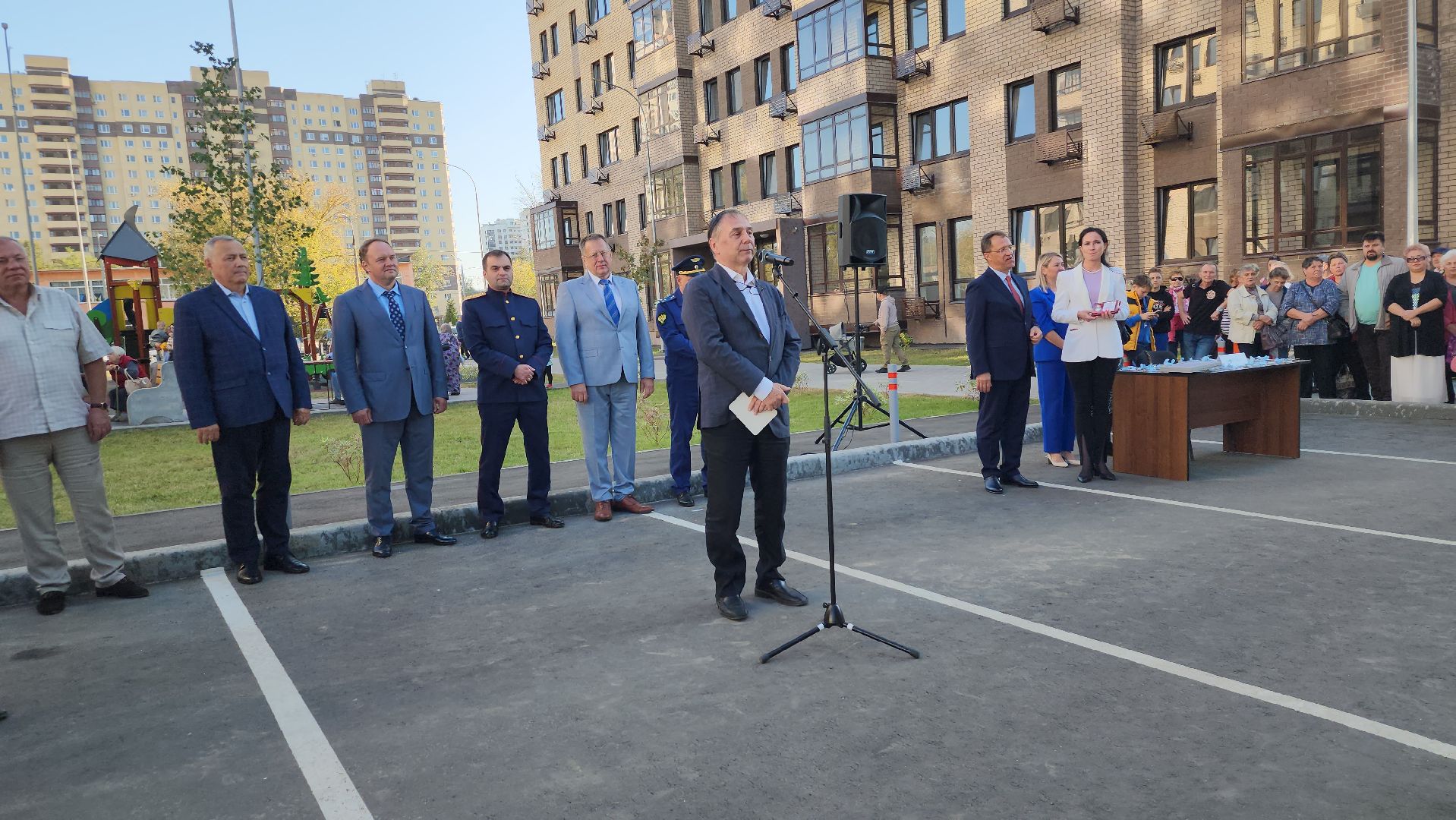 переселение из аварийного жилья, аварийное жилье, вручение ключей переселенцам, Старая Купавна, Богородский городской округ,