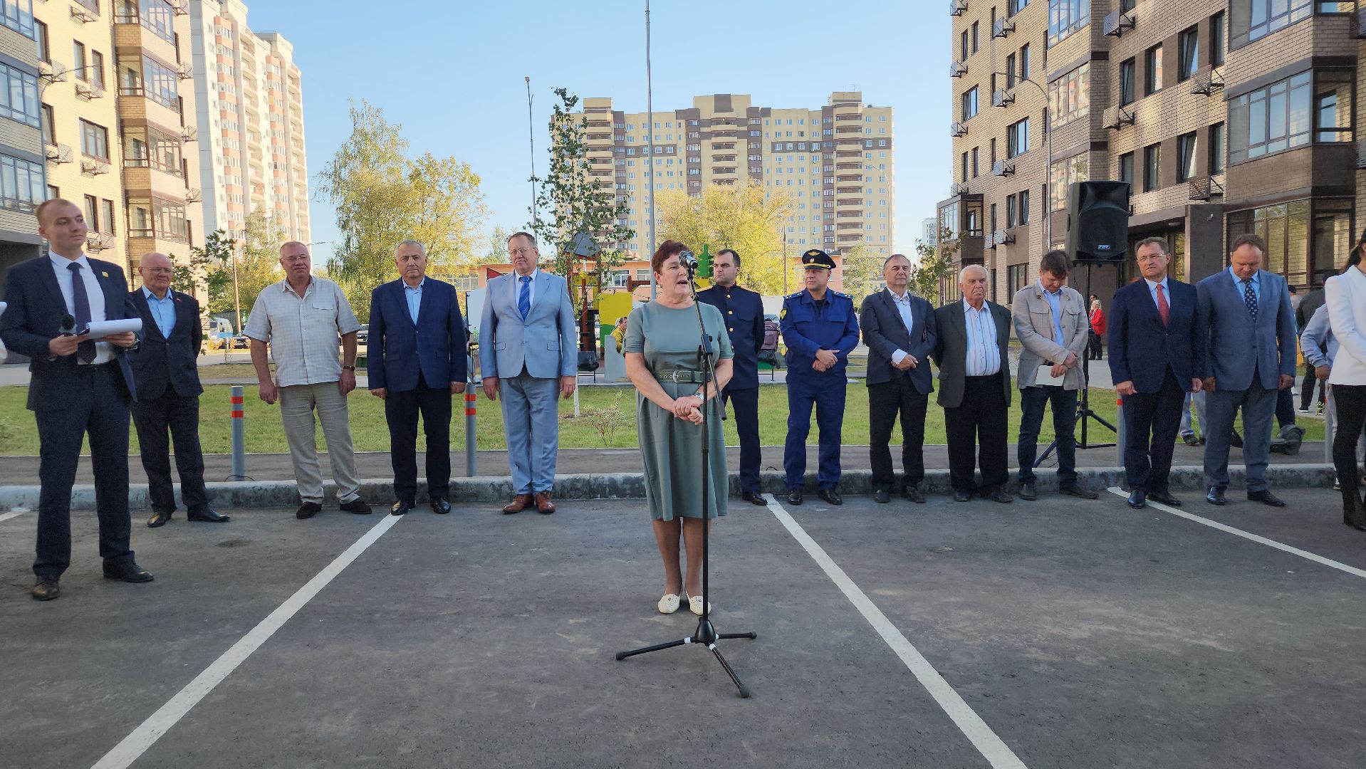 переселение из аварийного жилья, аварийное жилье, вручение ключей переселенцам, Старая Купавна, Богородский городской округ,