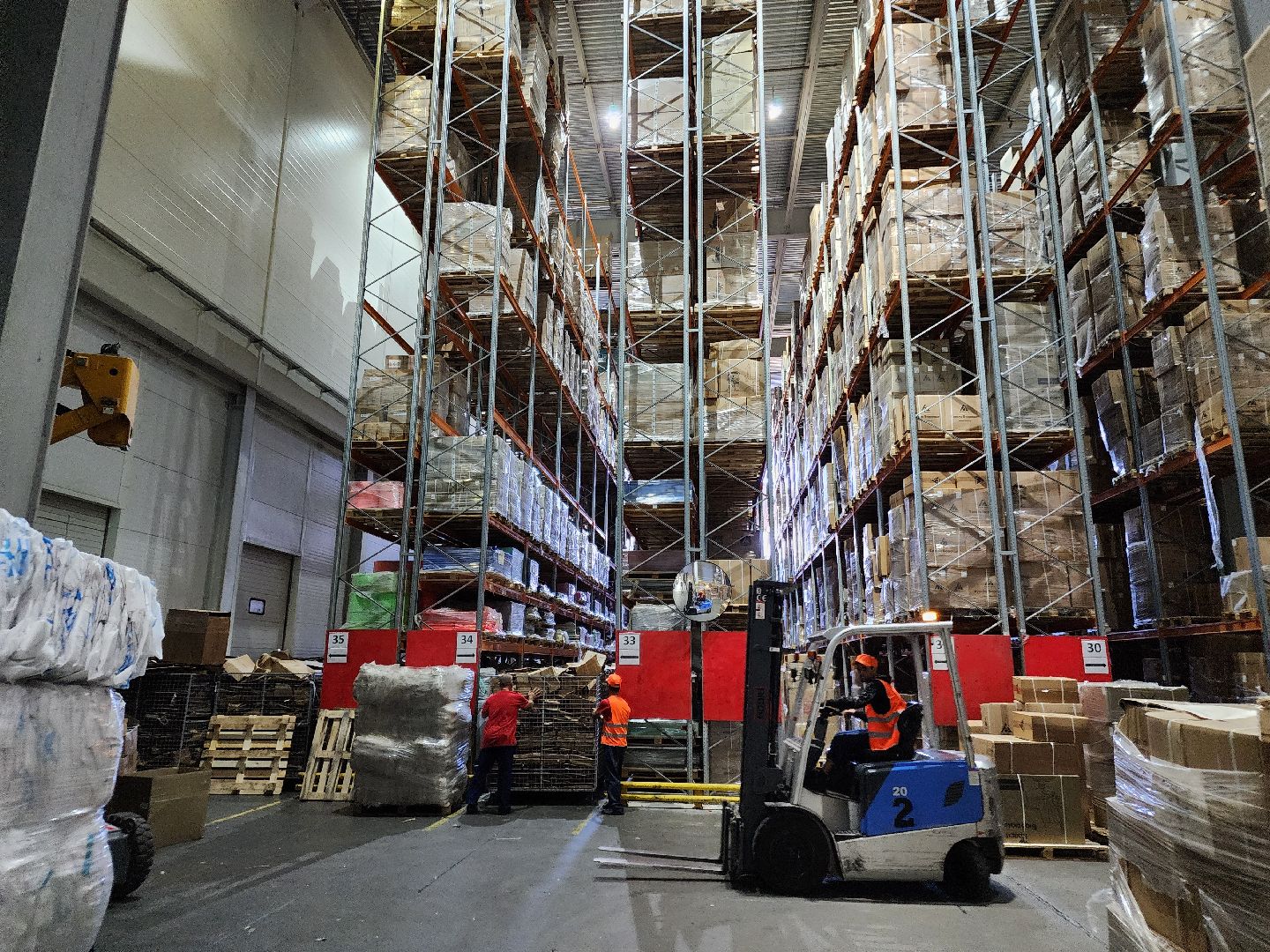 Чехов, мебельная фабрика, производитель мебели, кресла, стулья, Бюрократ, импортозамещение, комплектующие,