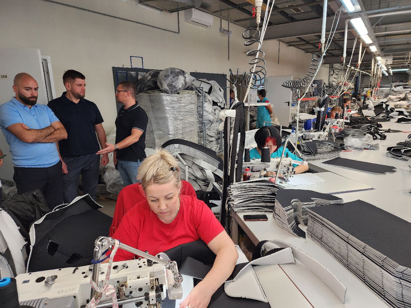 Чехов, мебельная фабрика, производитель мебели, кресла, стулья, Бюрократ, импортозамещение, комплектующие,