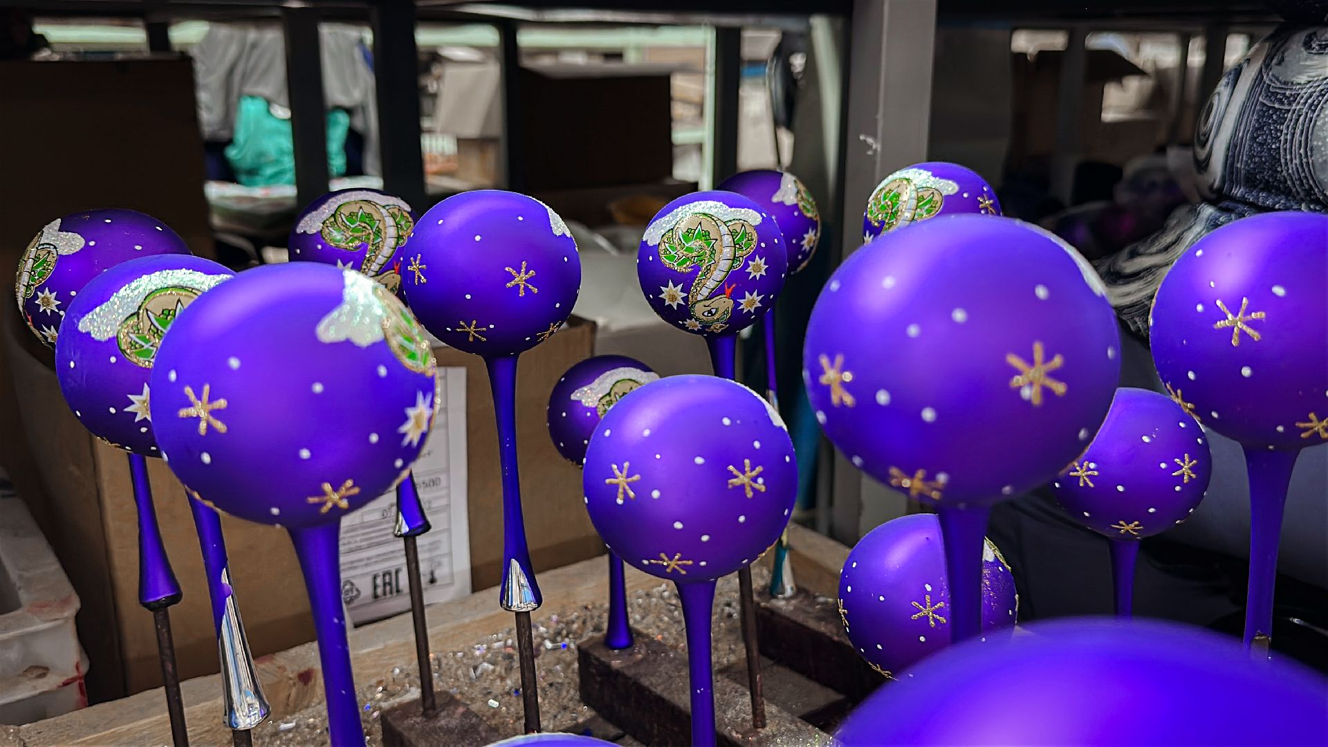 Клин, общество, елочные игрушки, экономика, Подмосковье, Народные художественные промыслы России, год змеи,