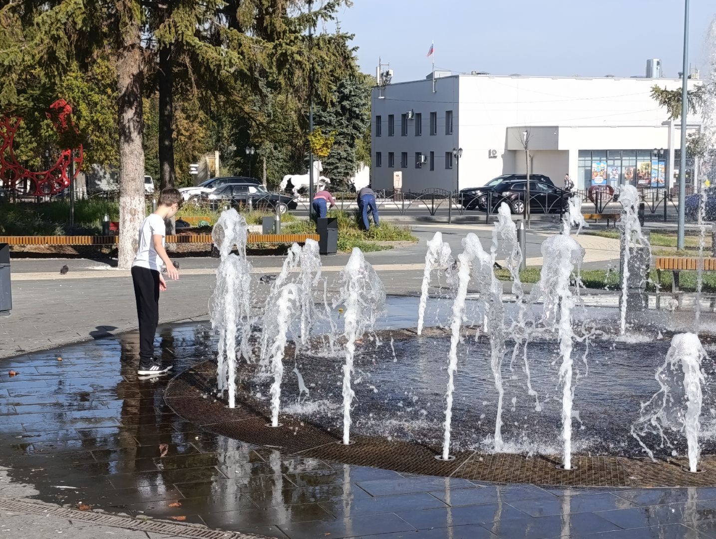 Бронницы, Площадь Тимофеева, Осенняя уборка площади, МБУ Благоустройство, Обустройство площади Тимофеева,