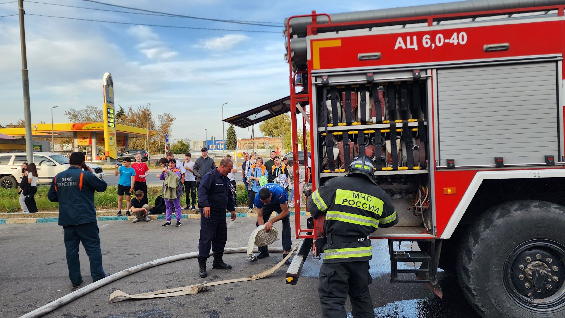 Бронницы, Пожар в ТЦ, Подар в Бронницах, Тушение пожара в Бронницах,