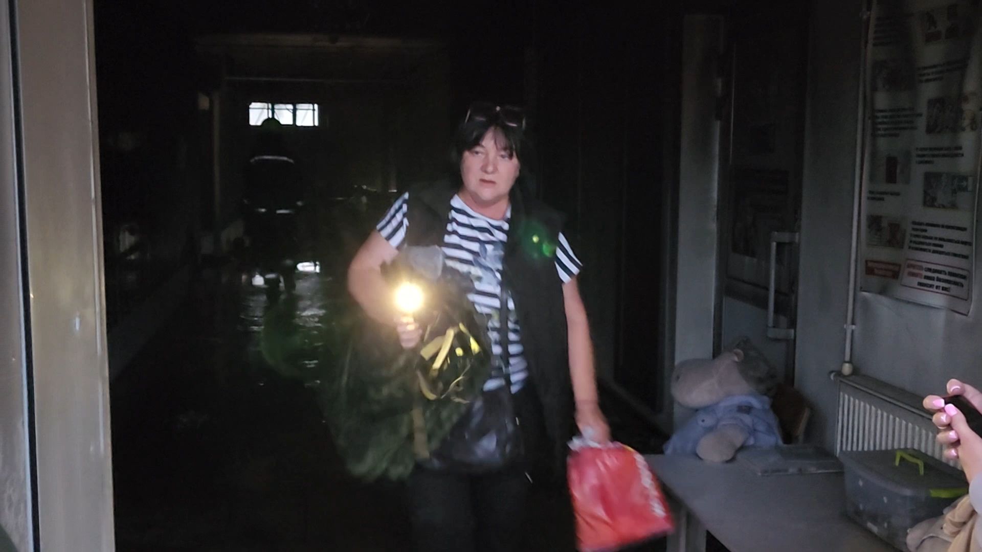 Бронницы, Пожар в ТЦ Тетрис, Пожар в Бронницах, Сотрудники ТЦ,