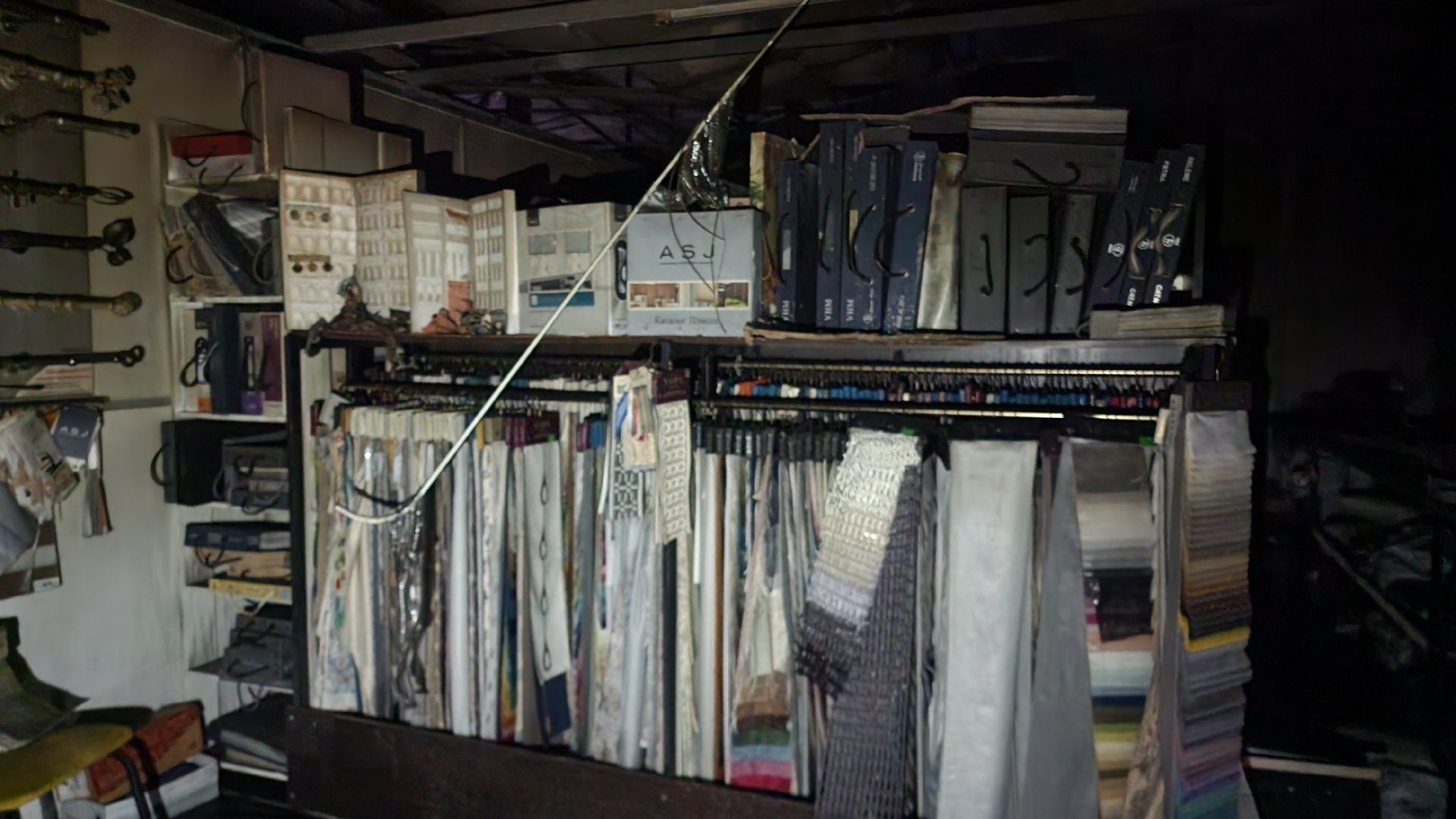 Бронницы, Пожар в ТЦ Тетрис, Пожар в Бронницах, Сотрудники ТЦ,