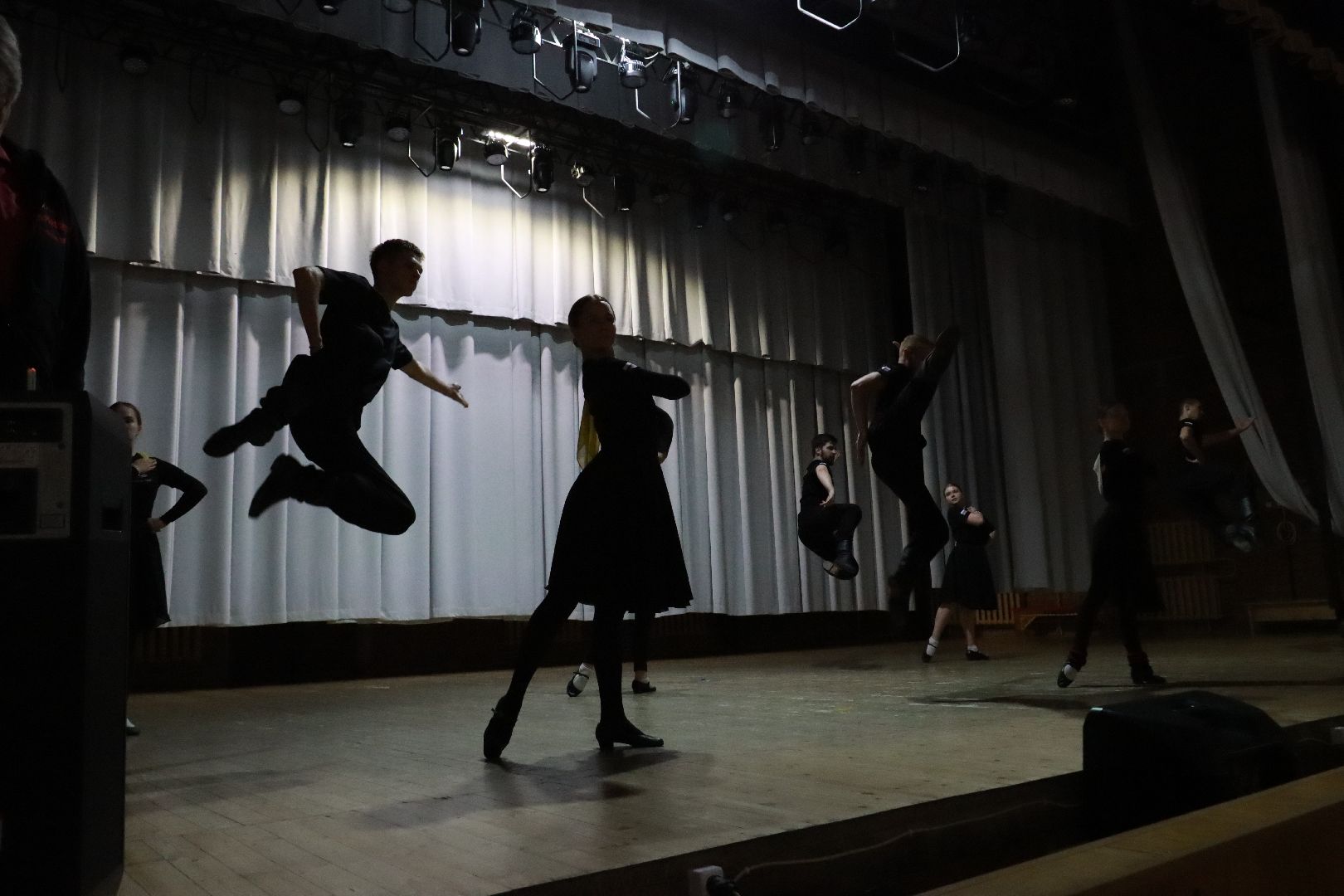 лауреаты, танцевальный ансамбль, народный ансамбль, международный фестиваль,