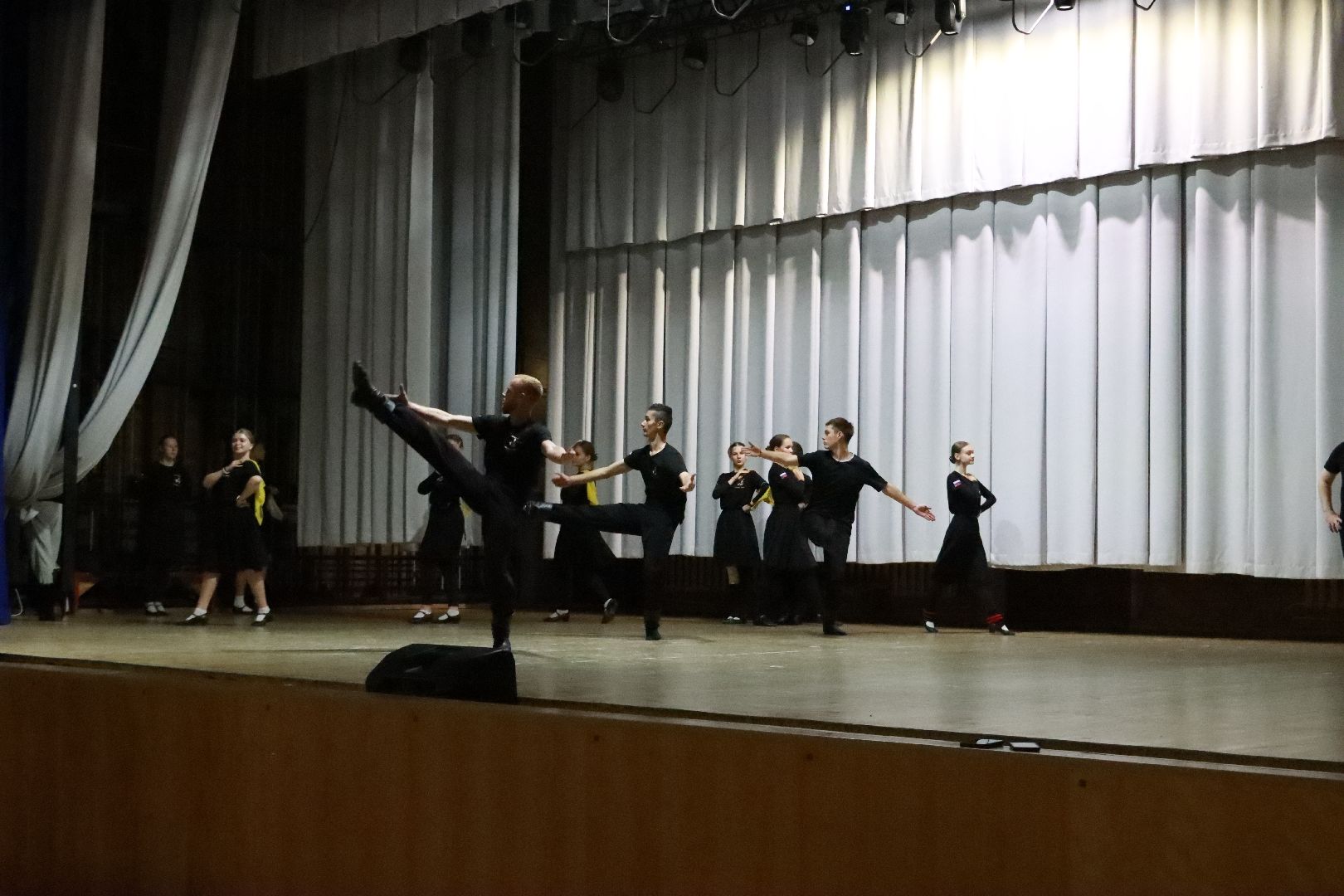 лауреаты, танцевальный ансамбль, народный ансамбль, международный фестиваль,